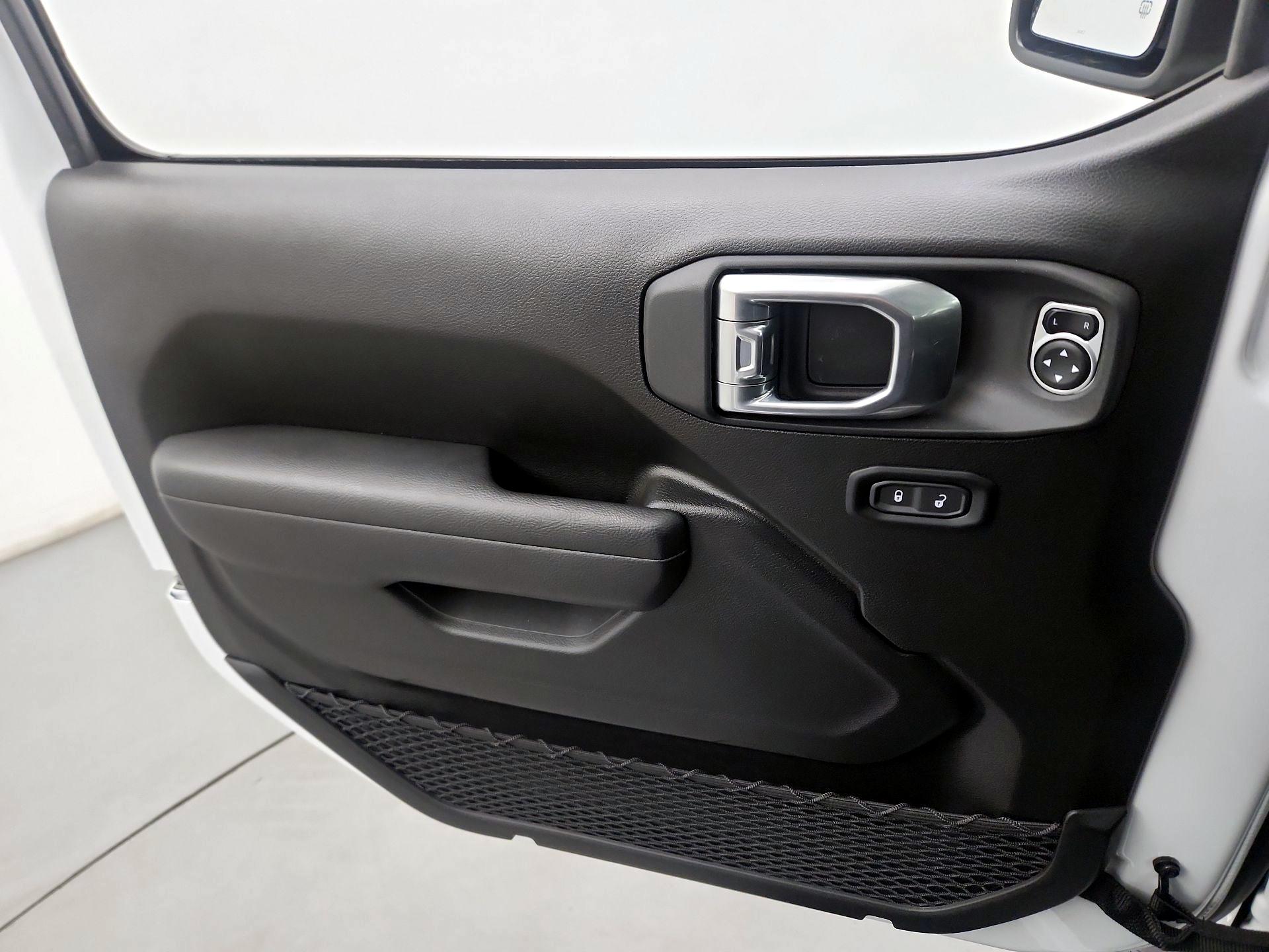 Thumbnail: 2024 Jeep Wrangler - 12