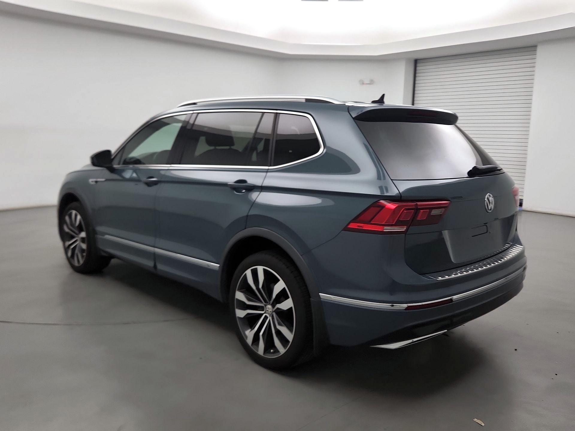 Thumbnail: 2021 Volkswagen Tiguan - 7
