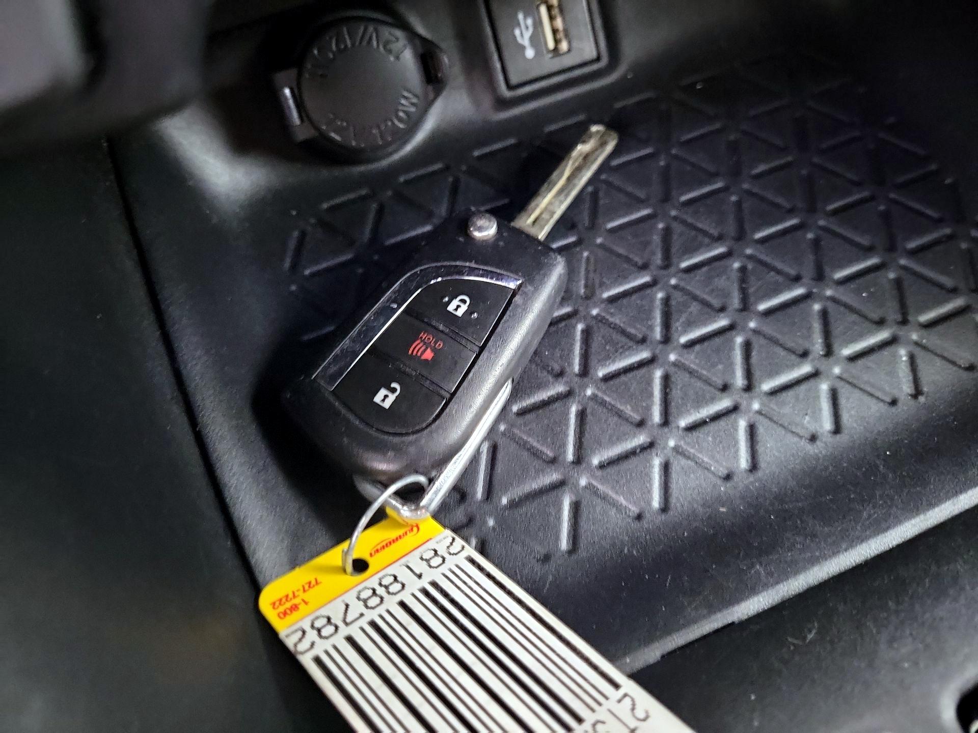 Thumbnail: 2024 Toyota RAV4 - 20