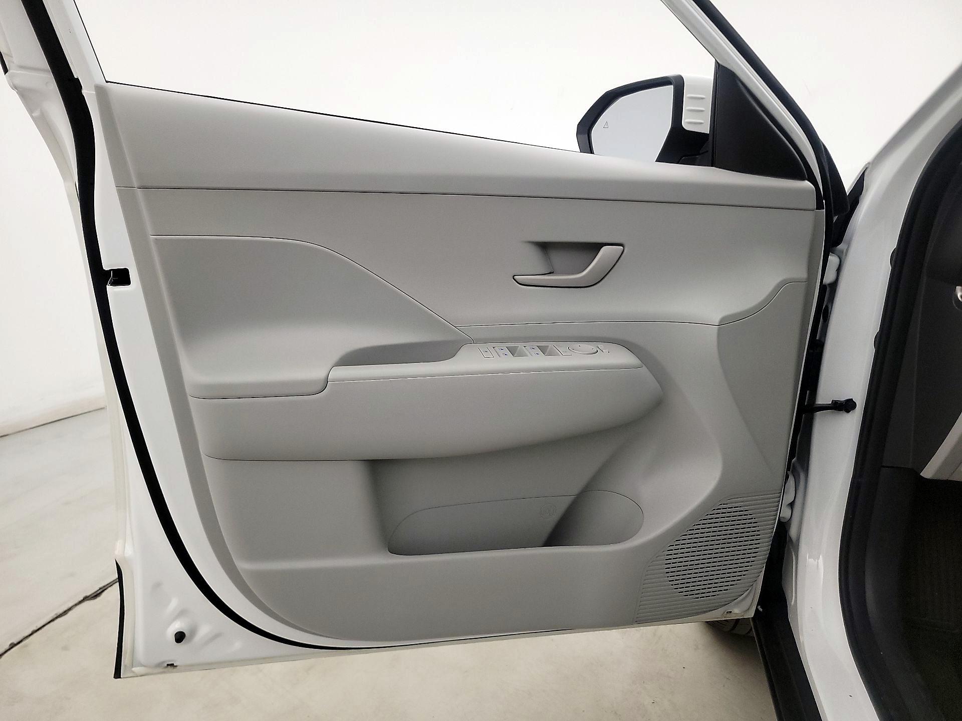 Thumbnail: 2025 Hyundai Kona - 12