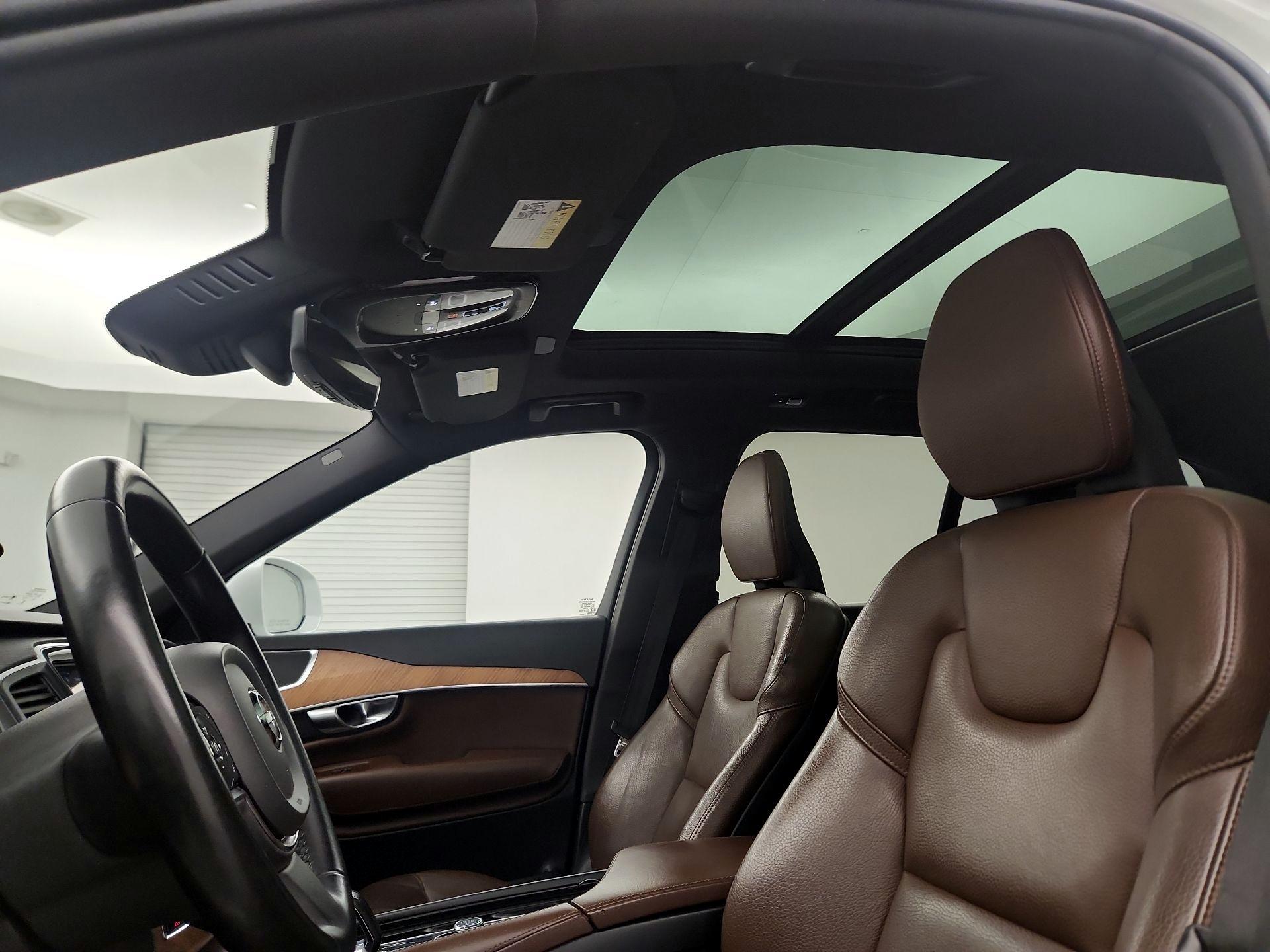 Thumbnail: 2023 Volvo XC90 - 18