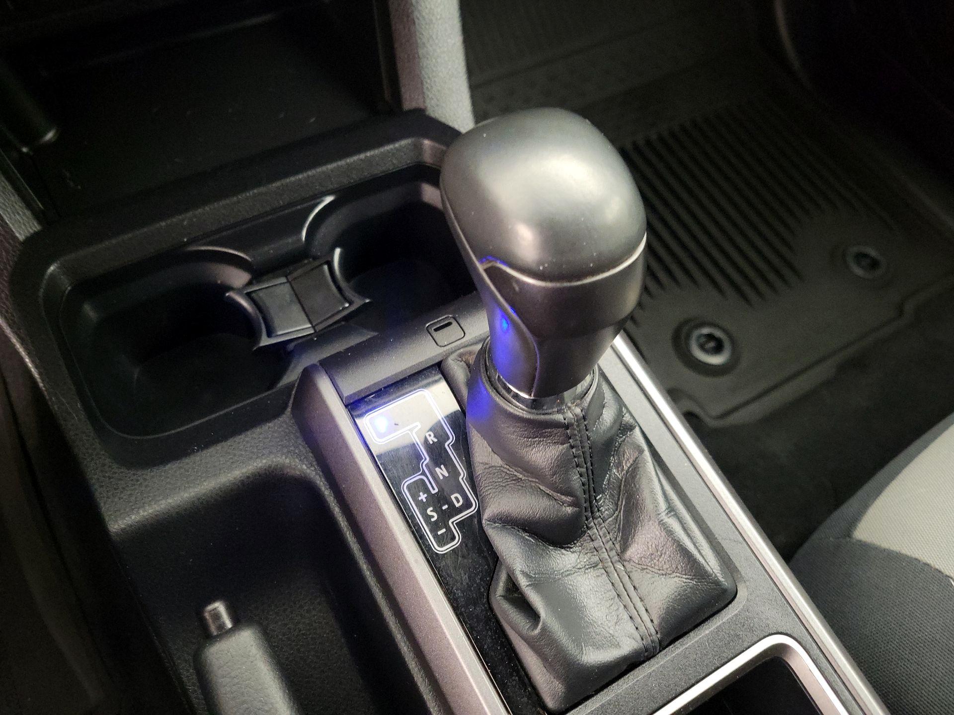 Thumbnail: 2022 Toyota Tacoma - 17