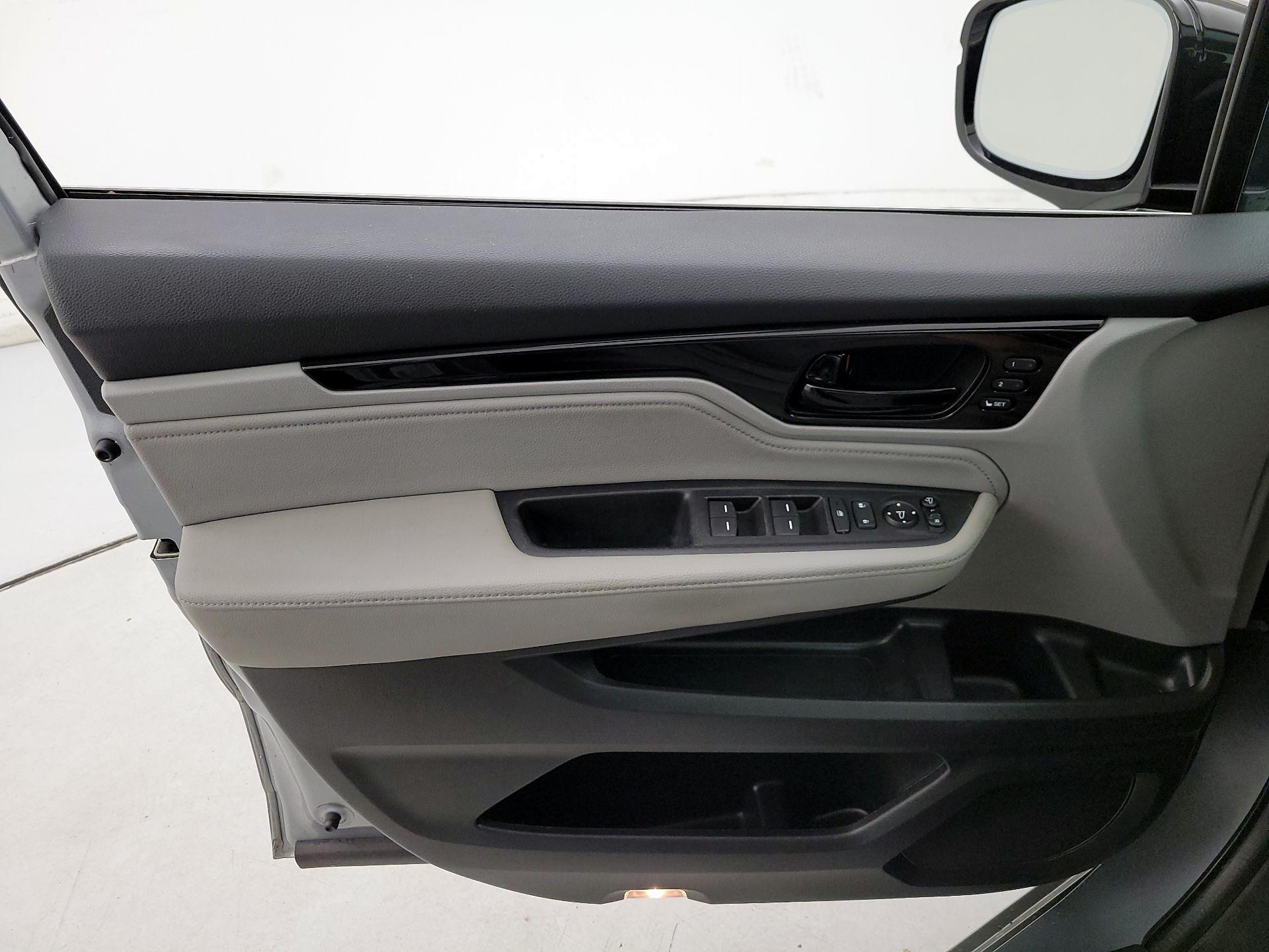 Thumbnail: 2021 Honda Odyssey - 12