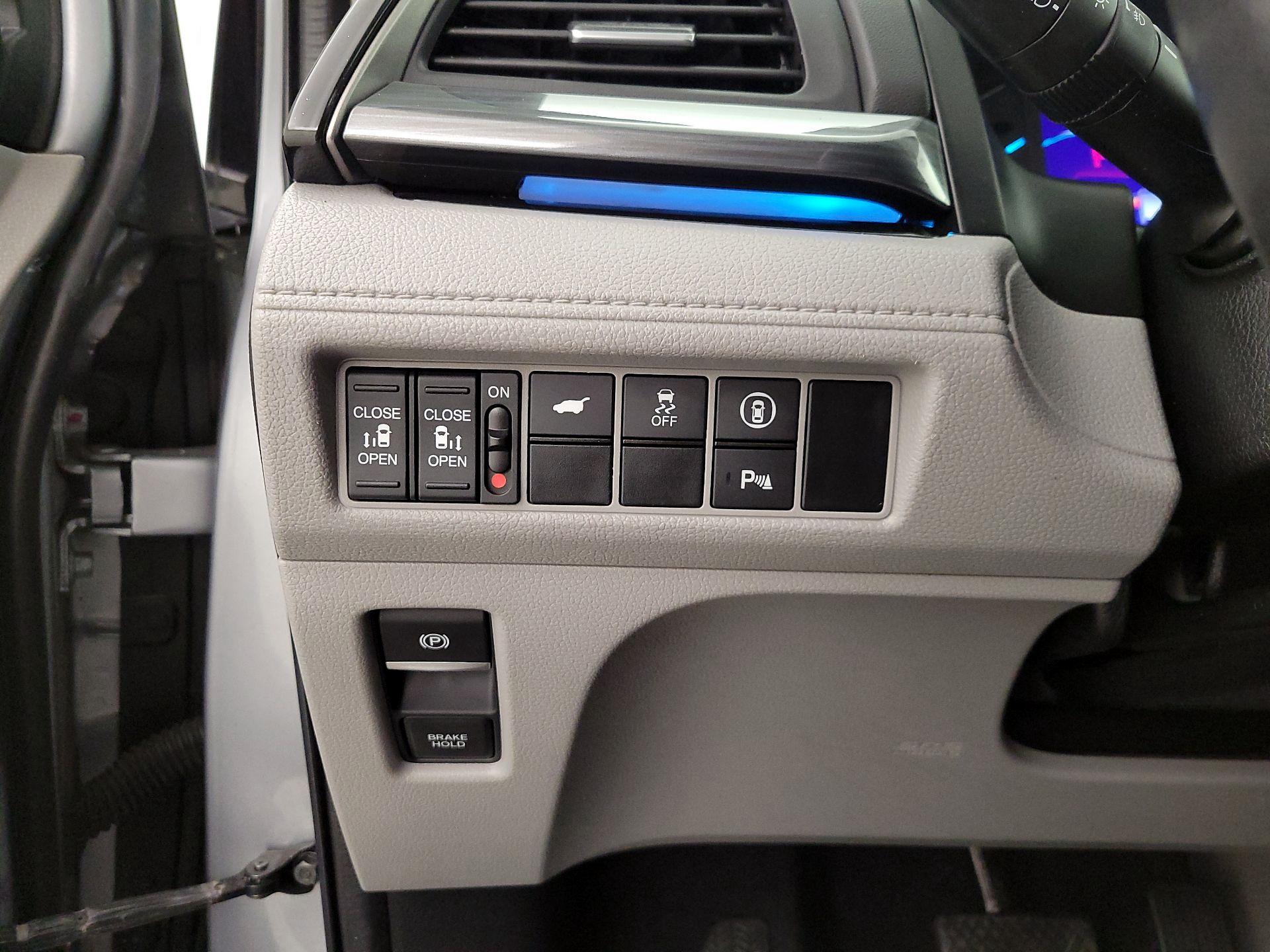 Thumbnail: 2021 Honda Odyssey - 13