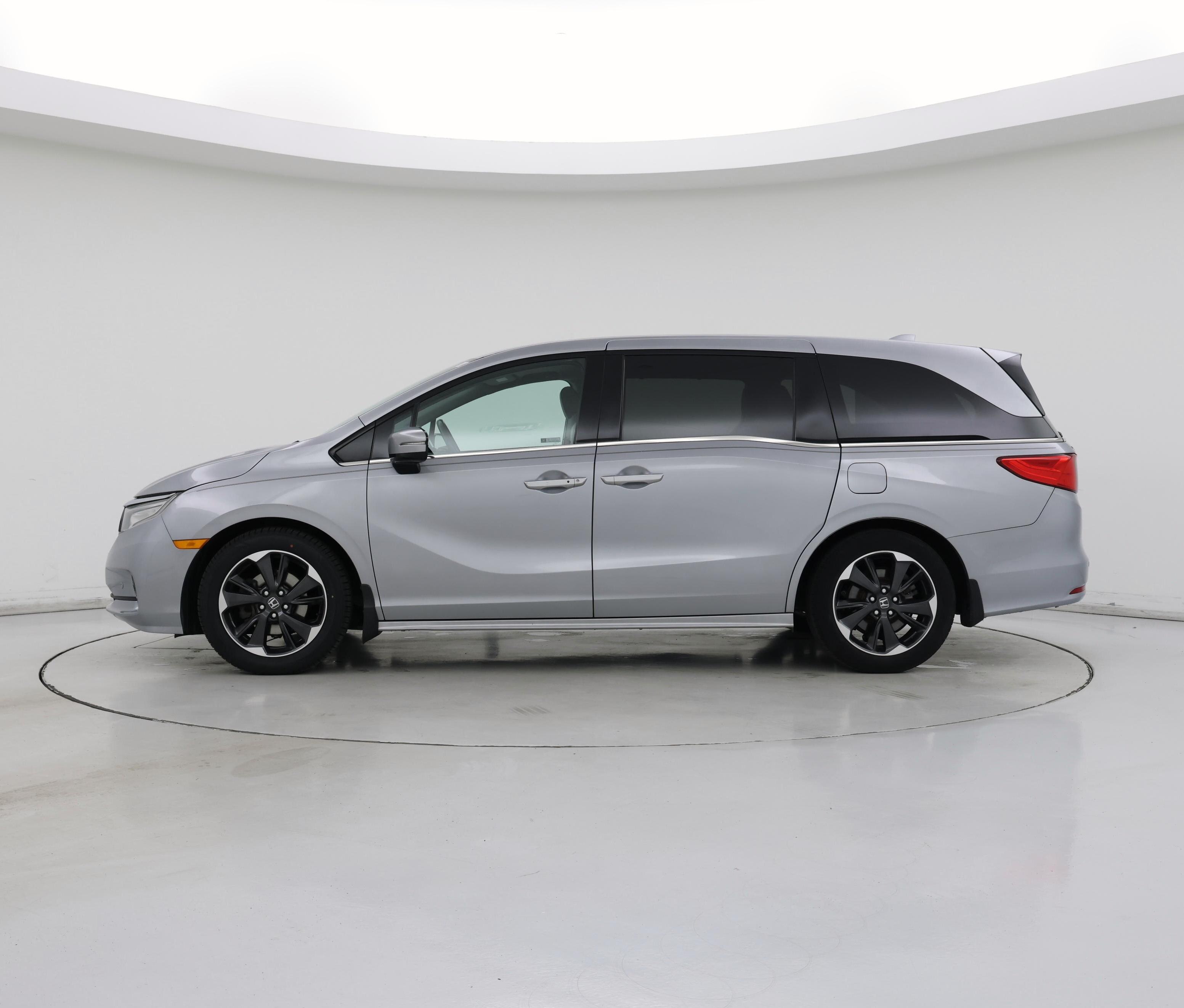 Thumbnail: 2021 Honda Odyssey - 3