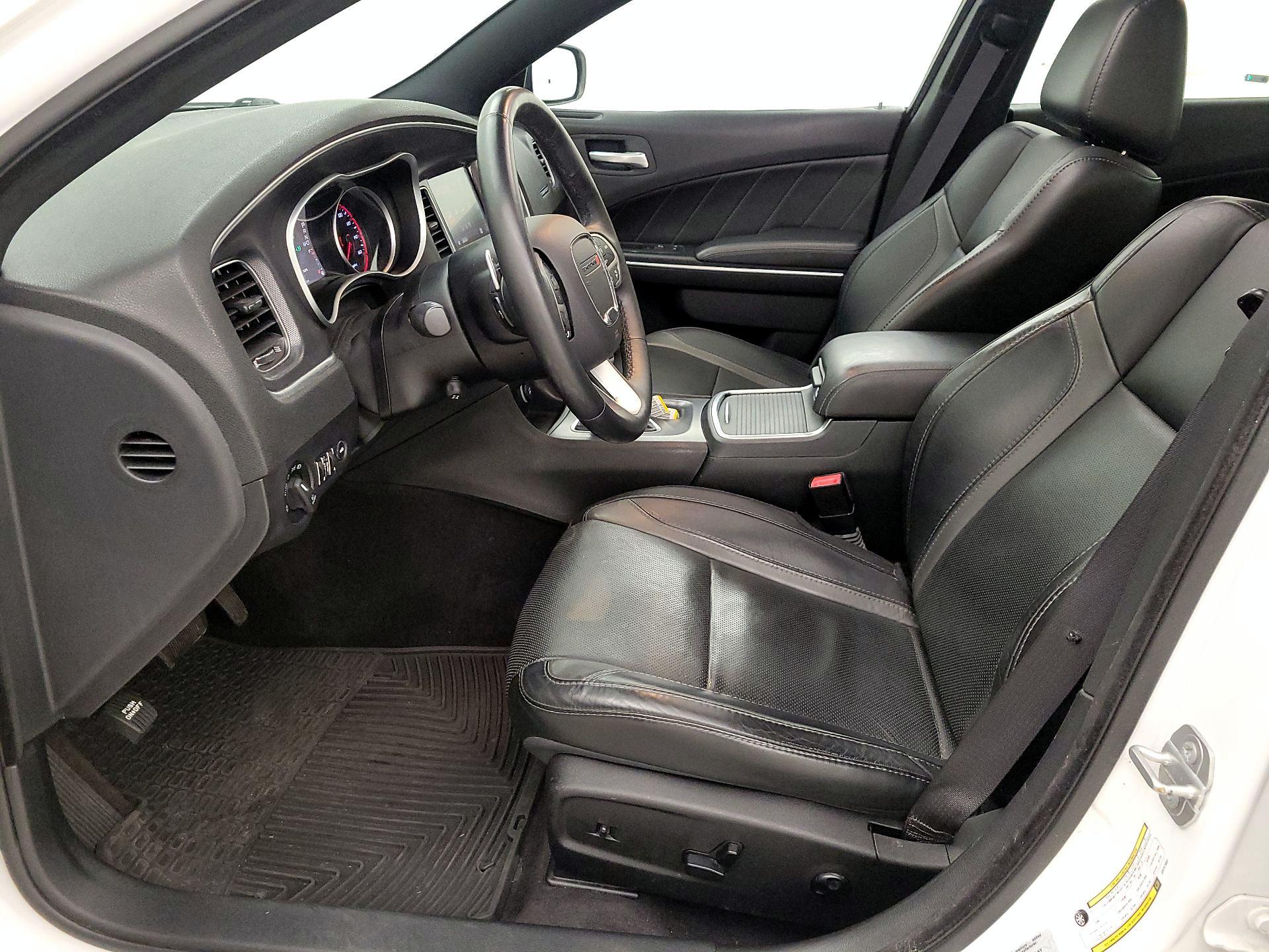 Thumbnail: 2016 Dodge Charger - 11