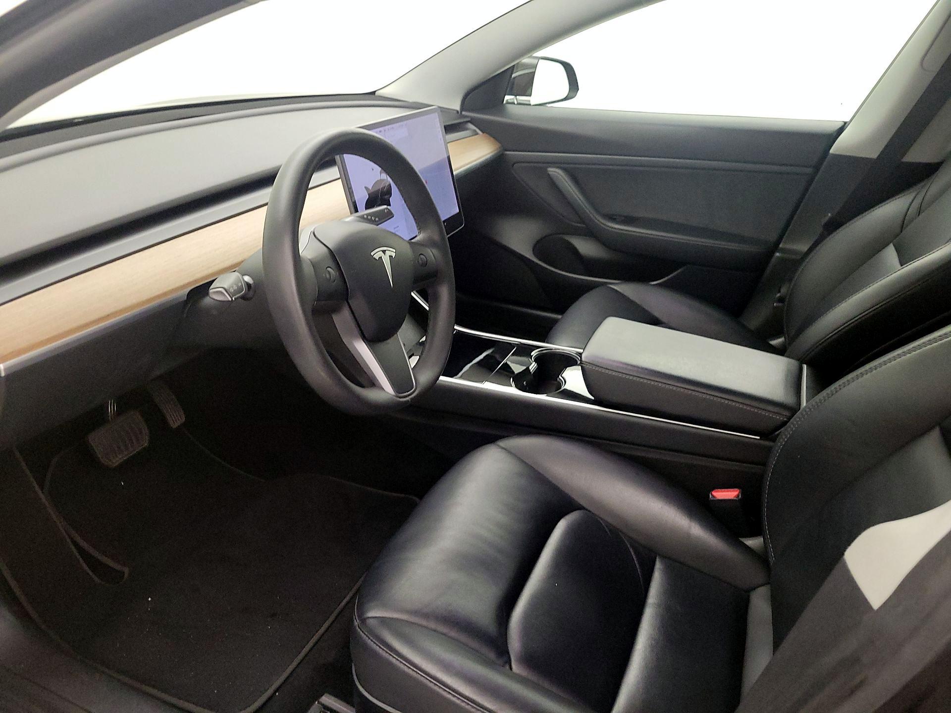 Thumbnail: 2020 Tesla Model 3 - 11