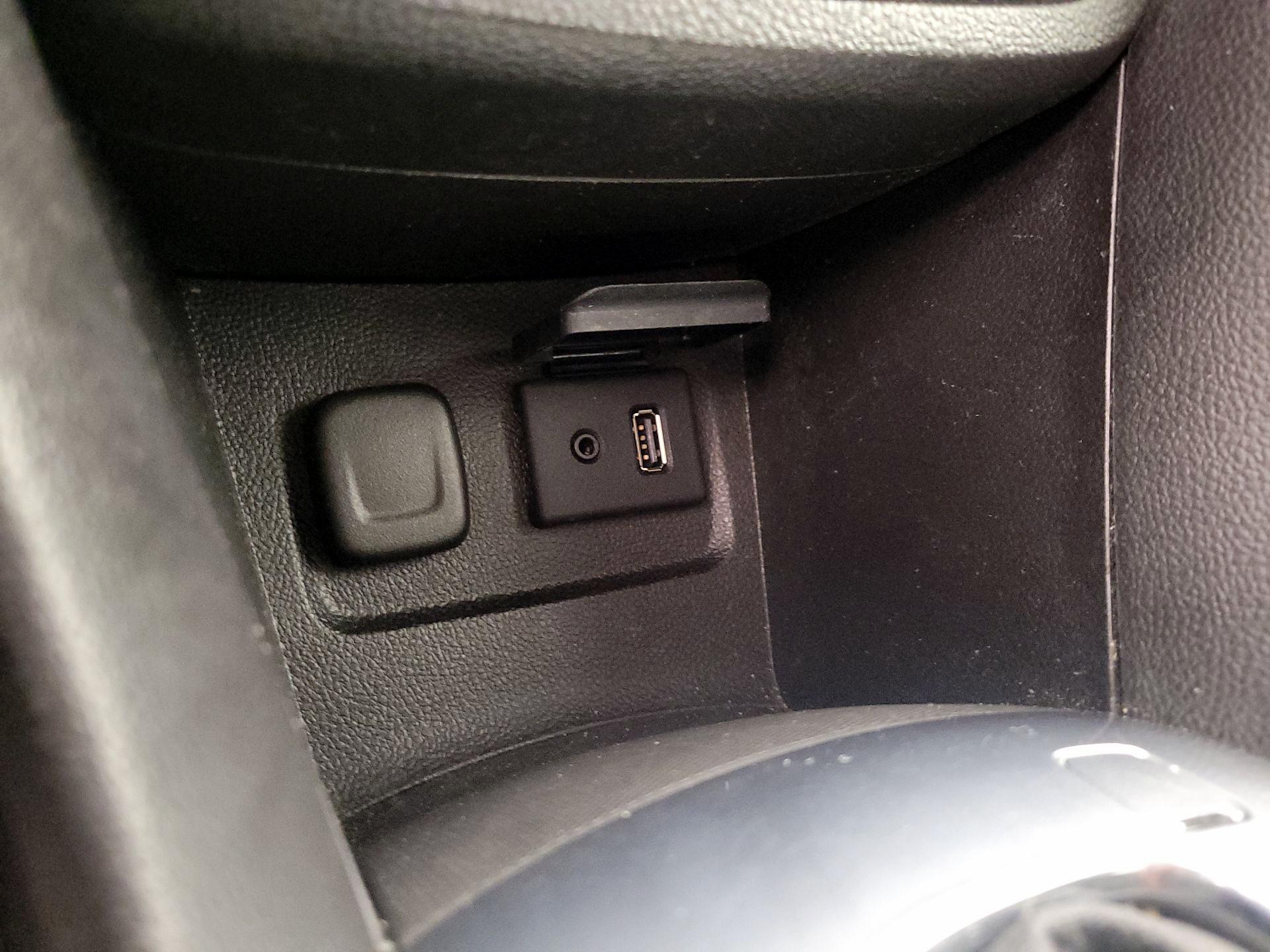 Thumbnail: 2015 Buick Encore - 18