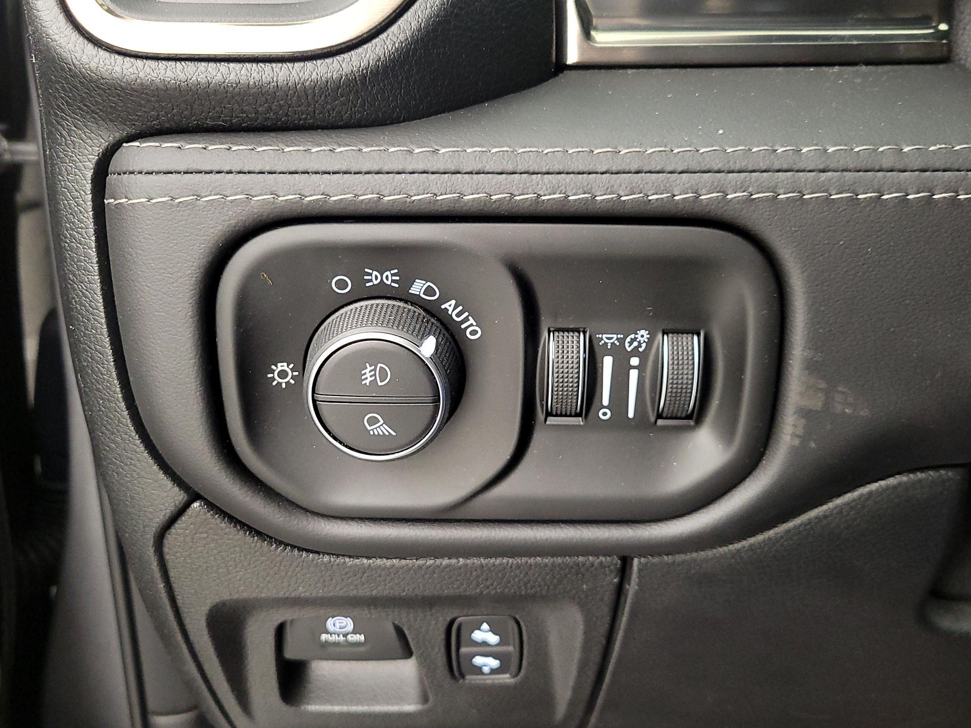 Thumbnail: 2021 RAM 1500 - 13