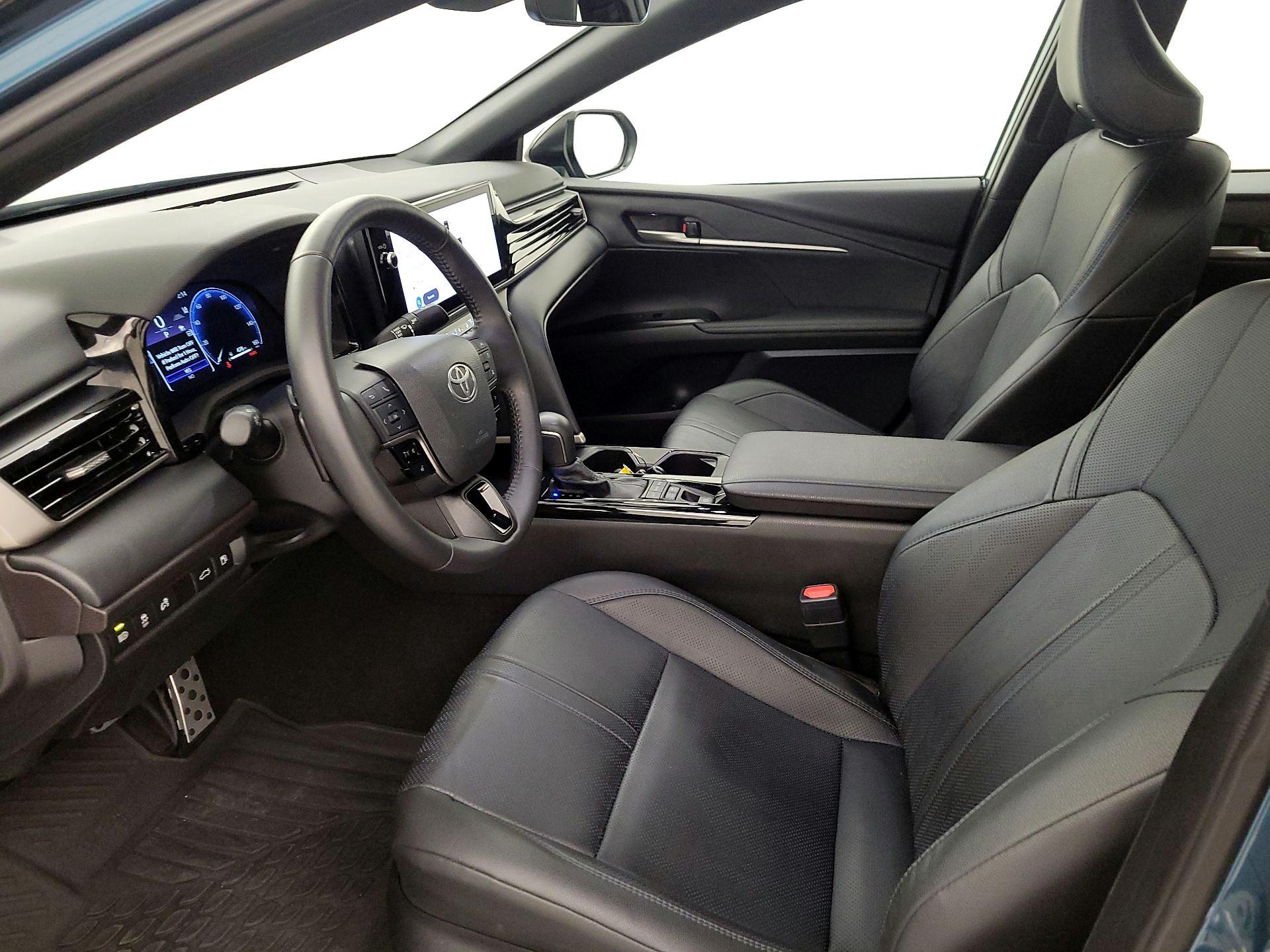 Thumbnail: 2025 Toyota Camry - 11