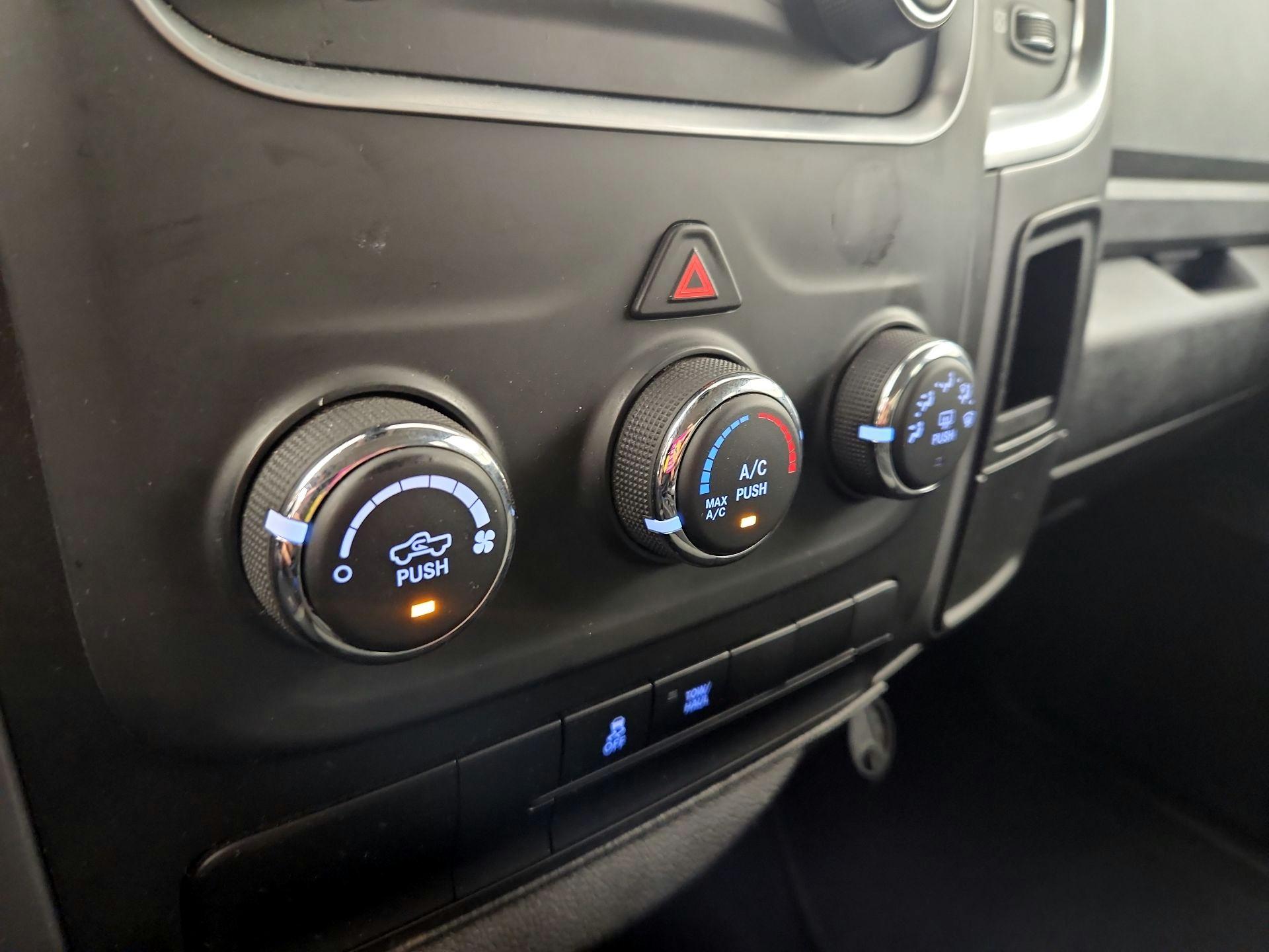 Thumbnail: 2024 RAM 1500 Classic - 16