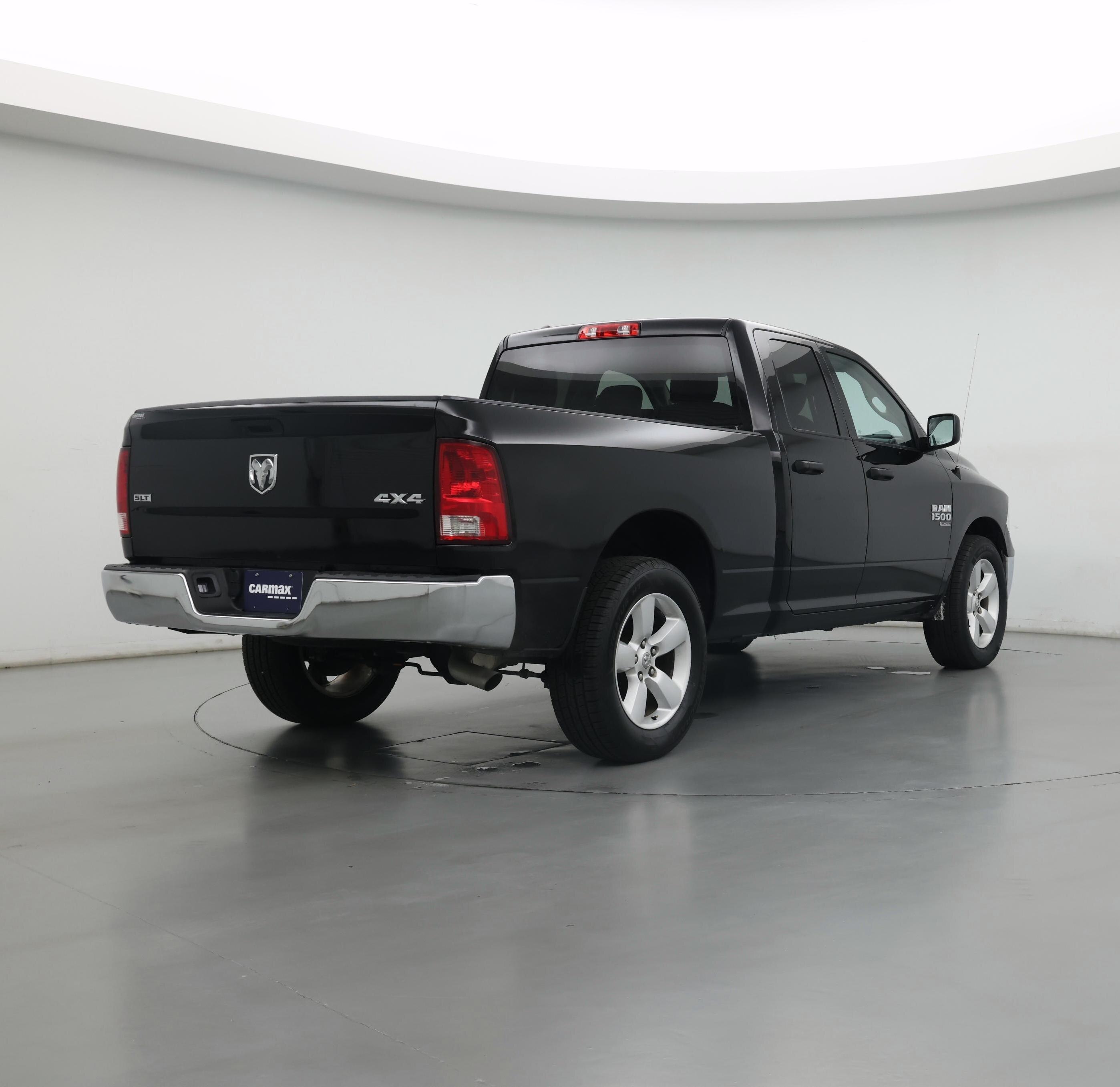 Thumbnail: 2024 RAM 1500 Classic - 8