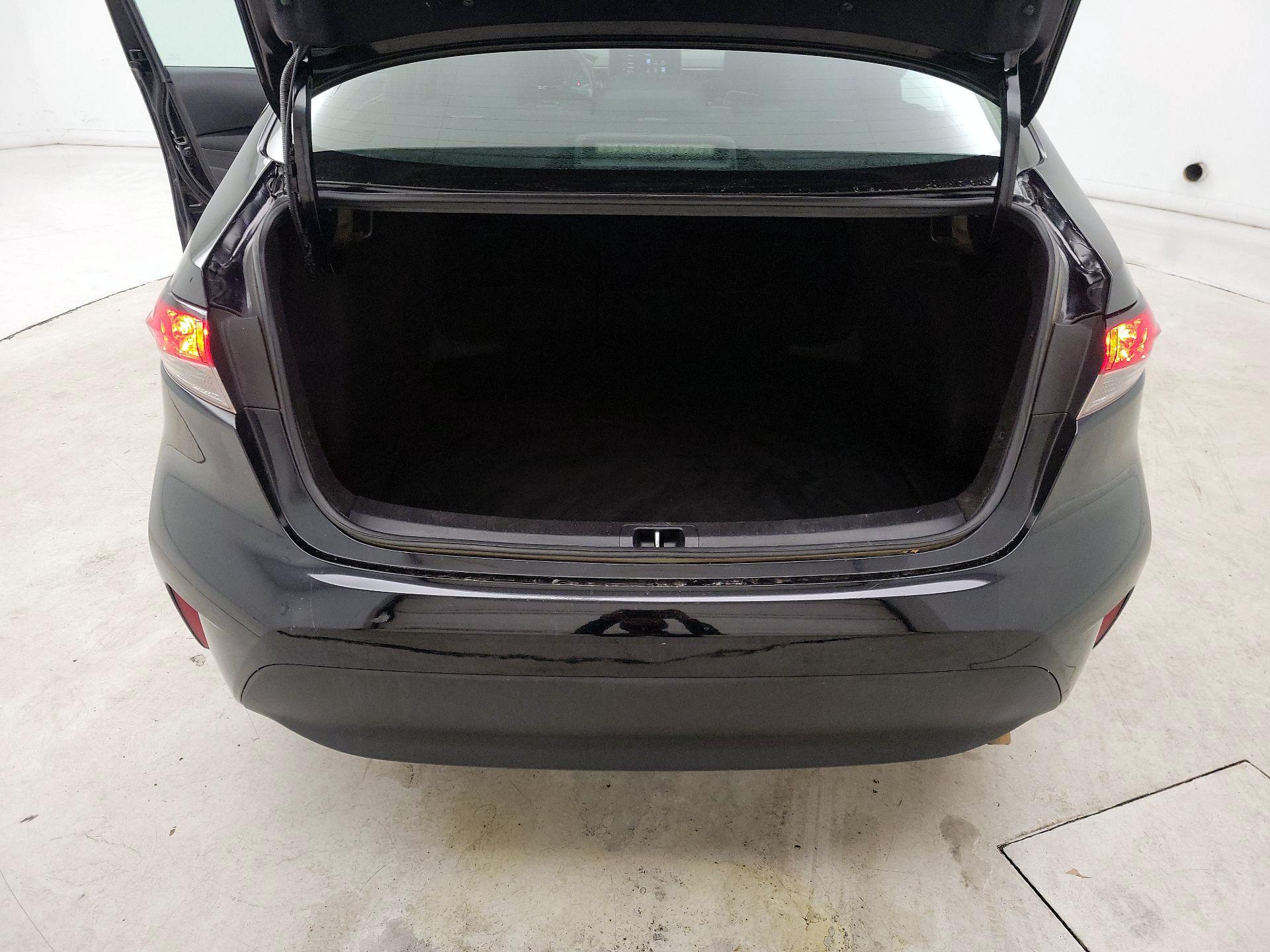 Thumbnail: 2023 Toyota Corolla - 19