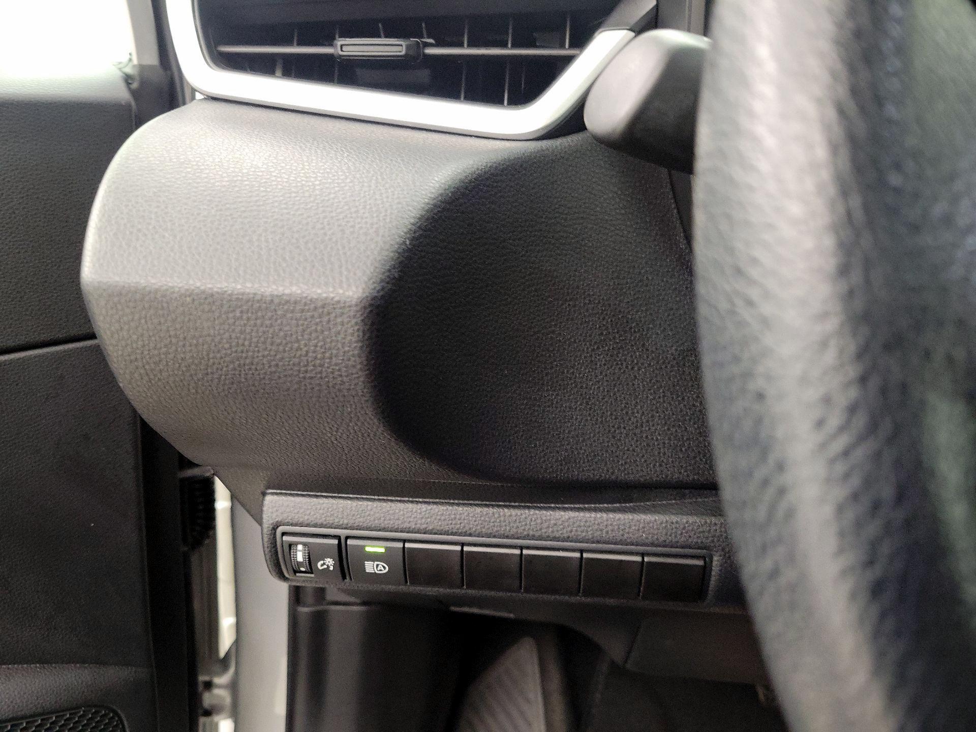 Thumbnail: 2025 Toyota Corolla - 13