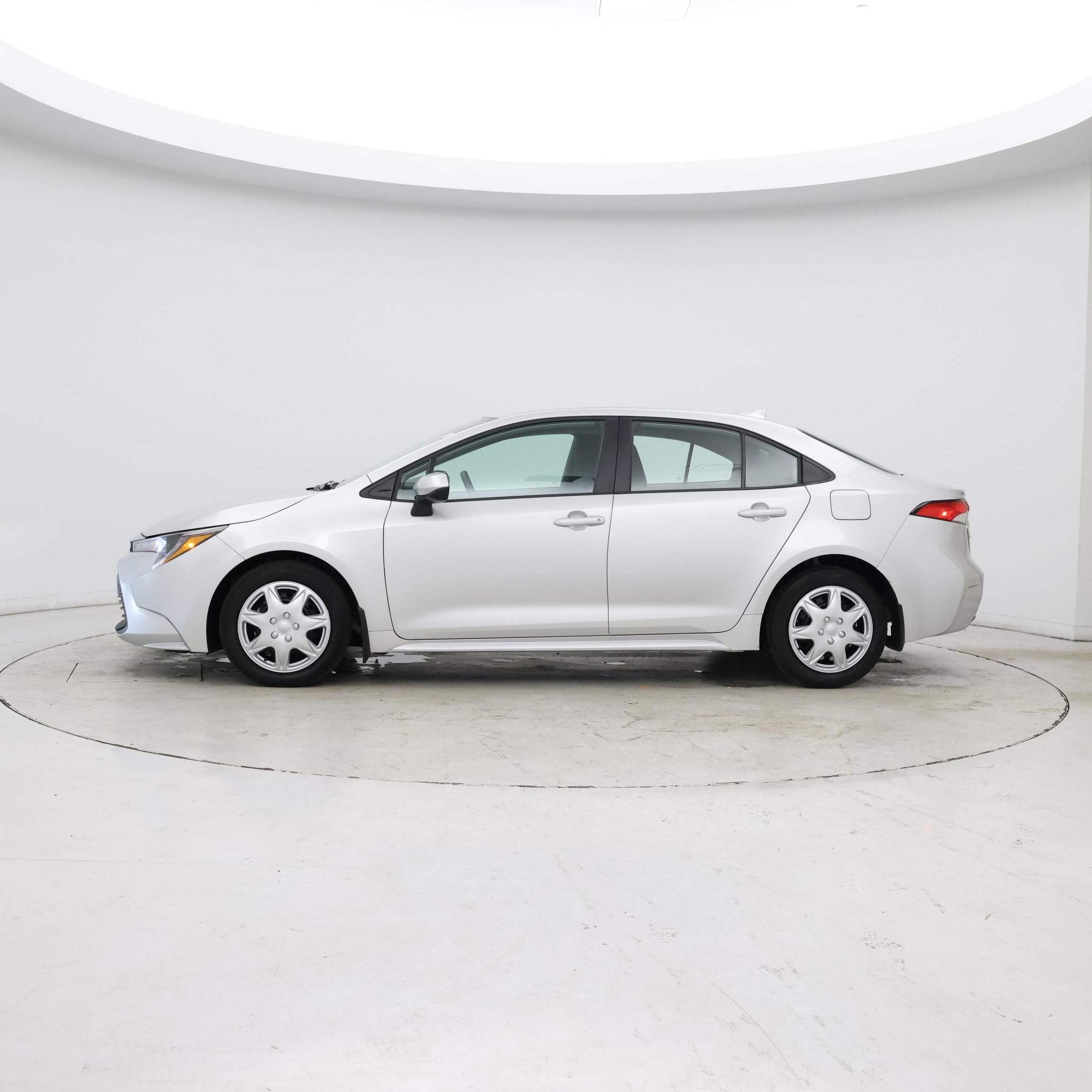 Thumbnail: 2025 Toyota Corolla - 3