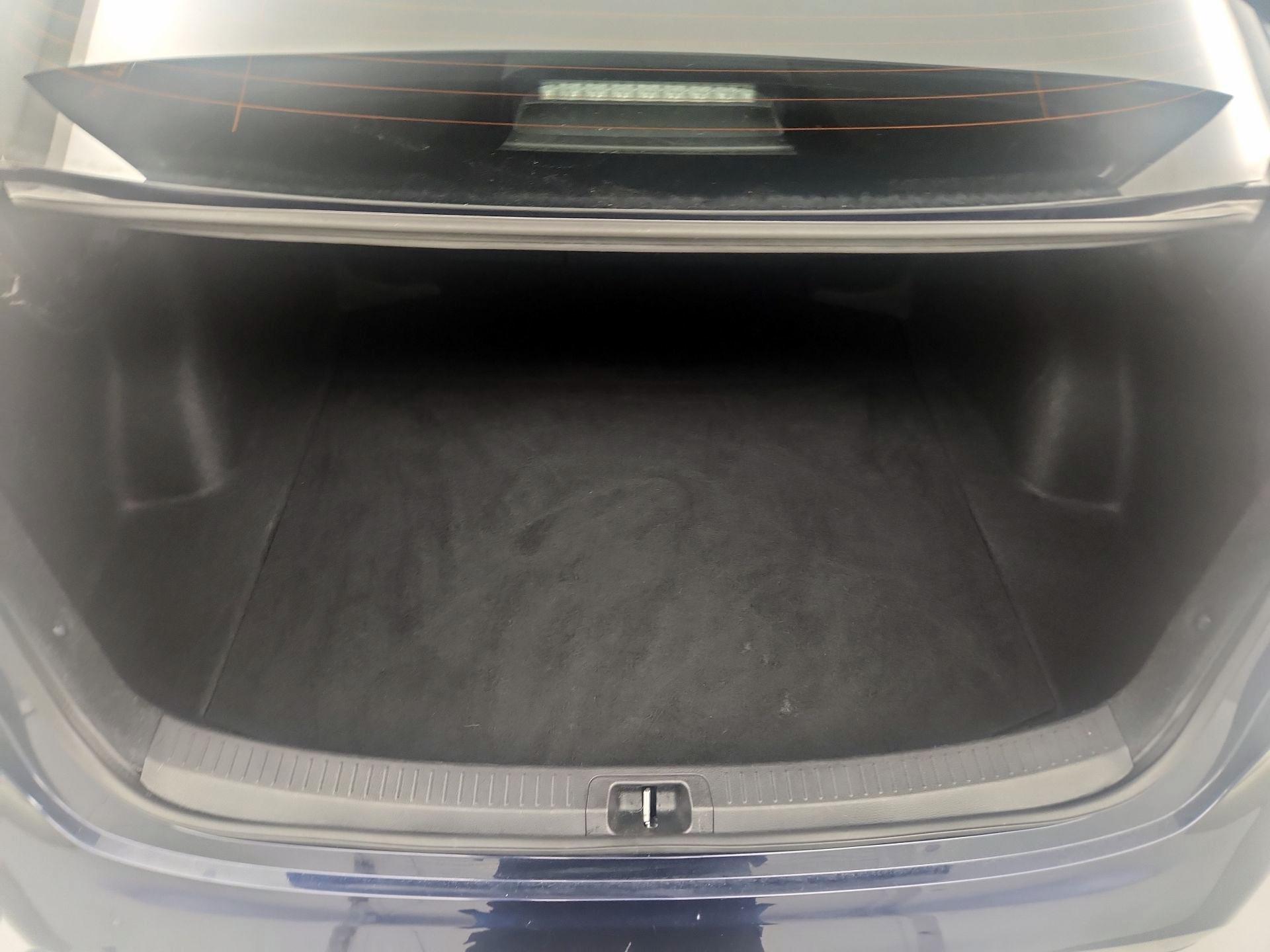 Thumbnail: 2025 Toyota Corolla - 18