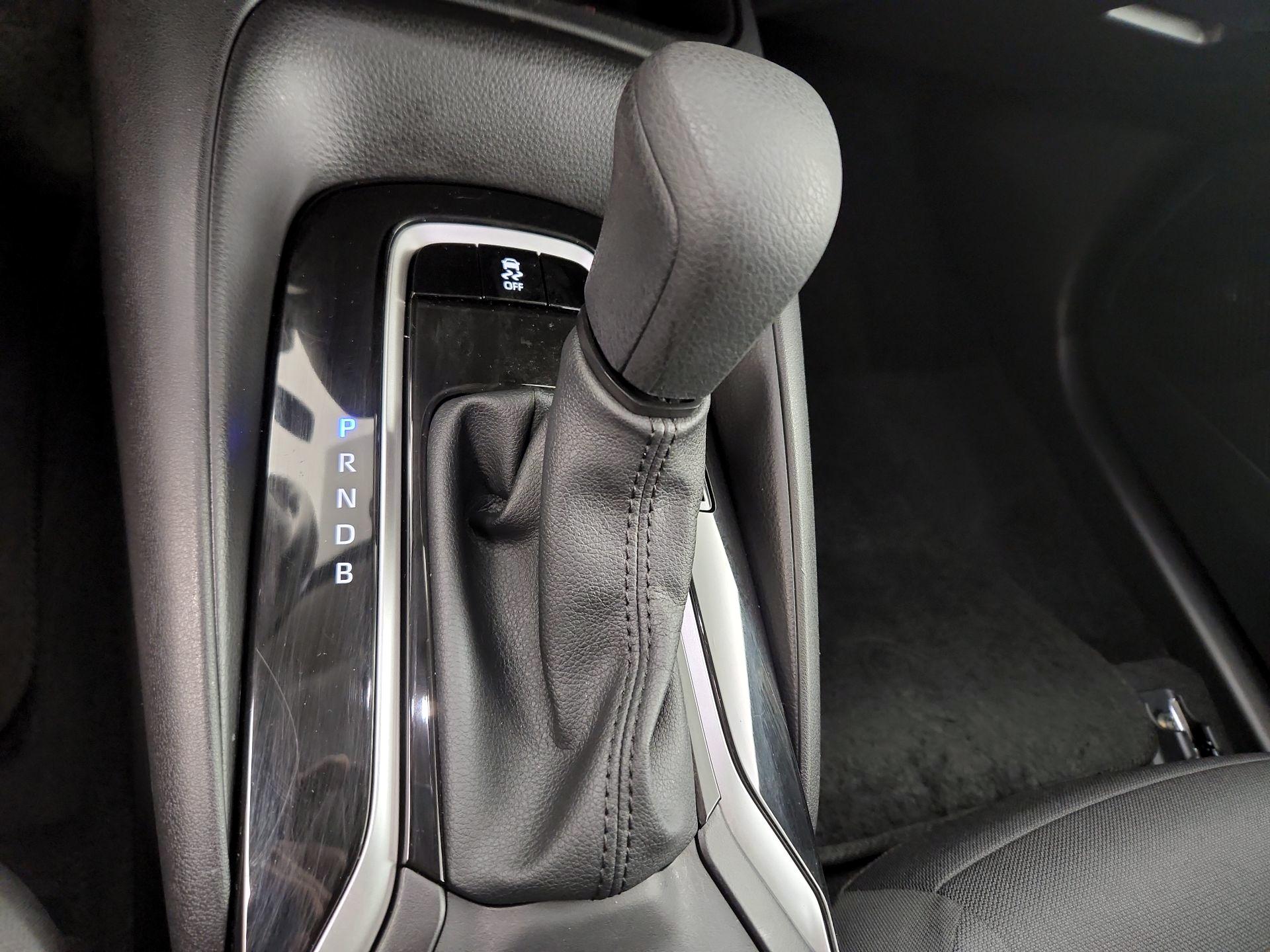 Thumbnail: 2025 Toyota Corolla - 17