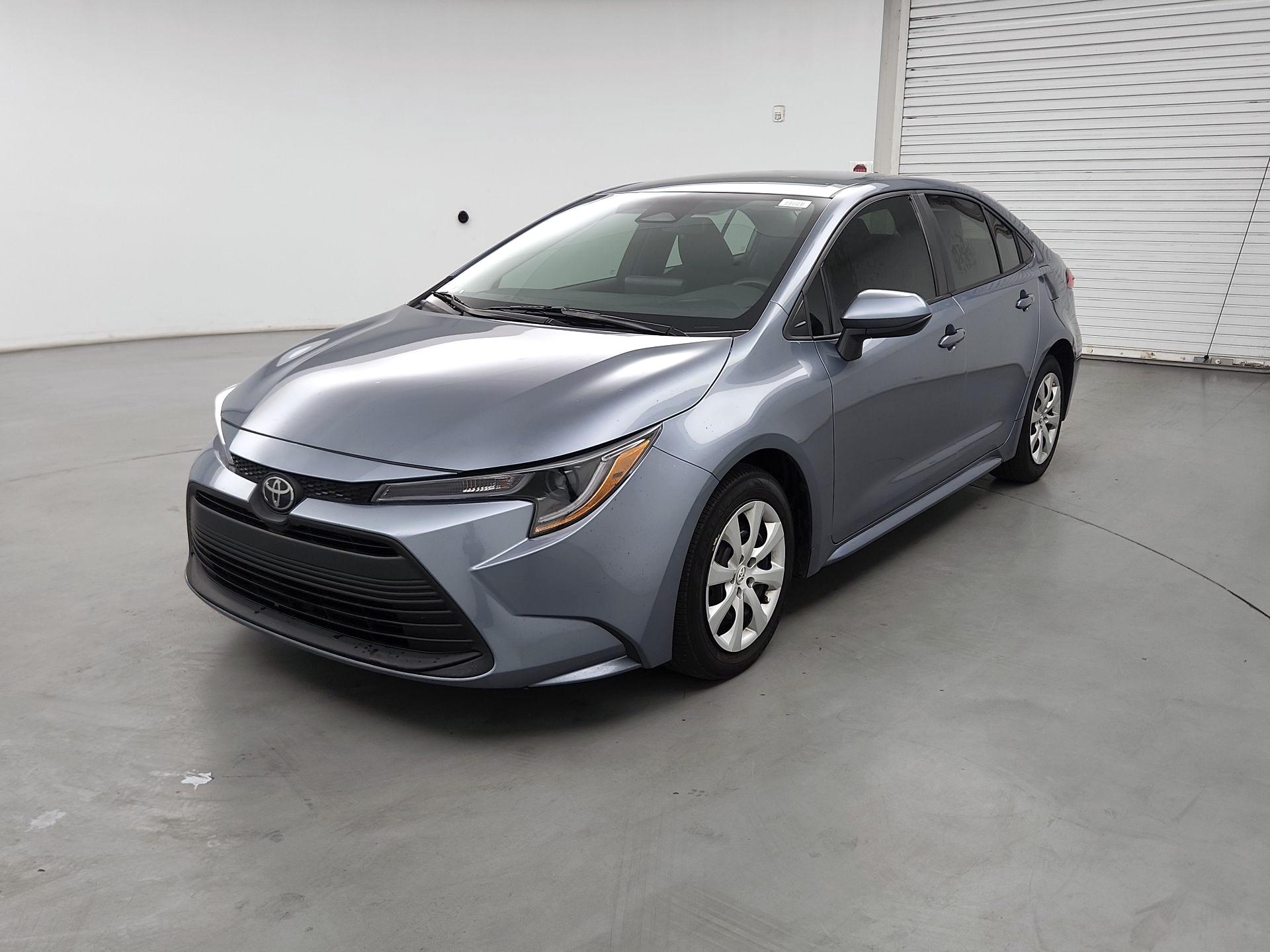 Thumbnail: 2025 Toyota Corolla - 3