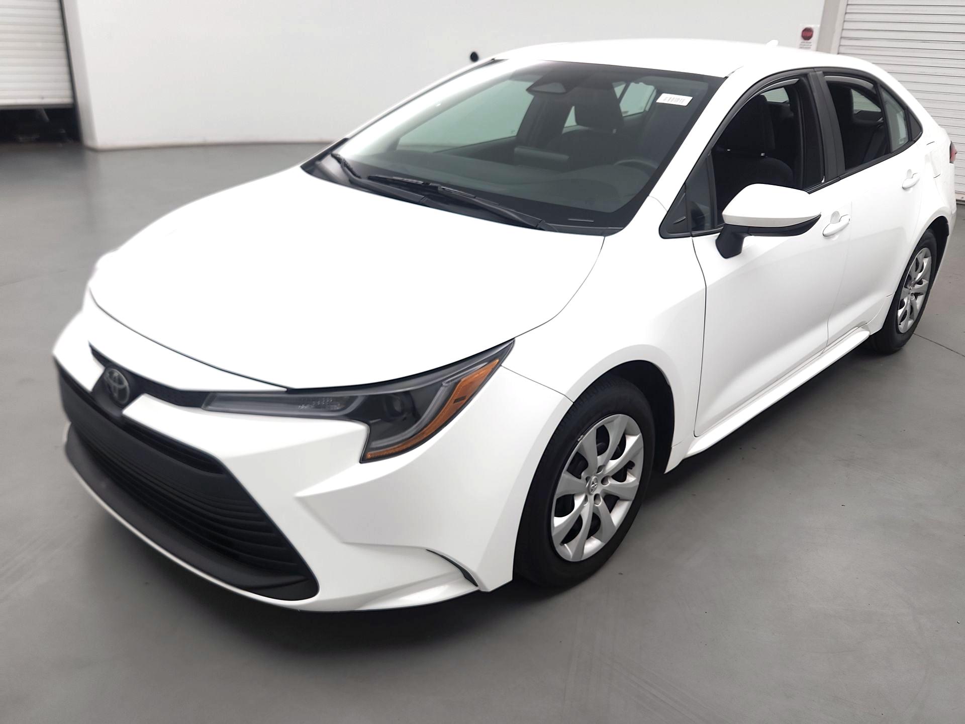 Thumbnail: 2024 Toyota Corolla - 3