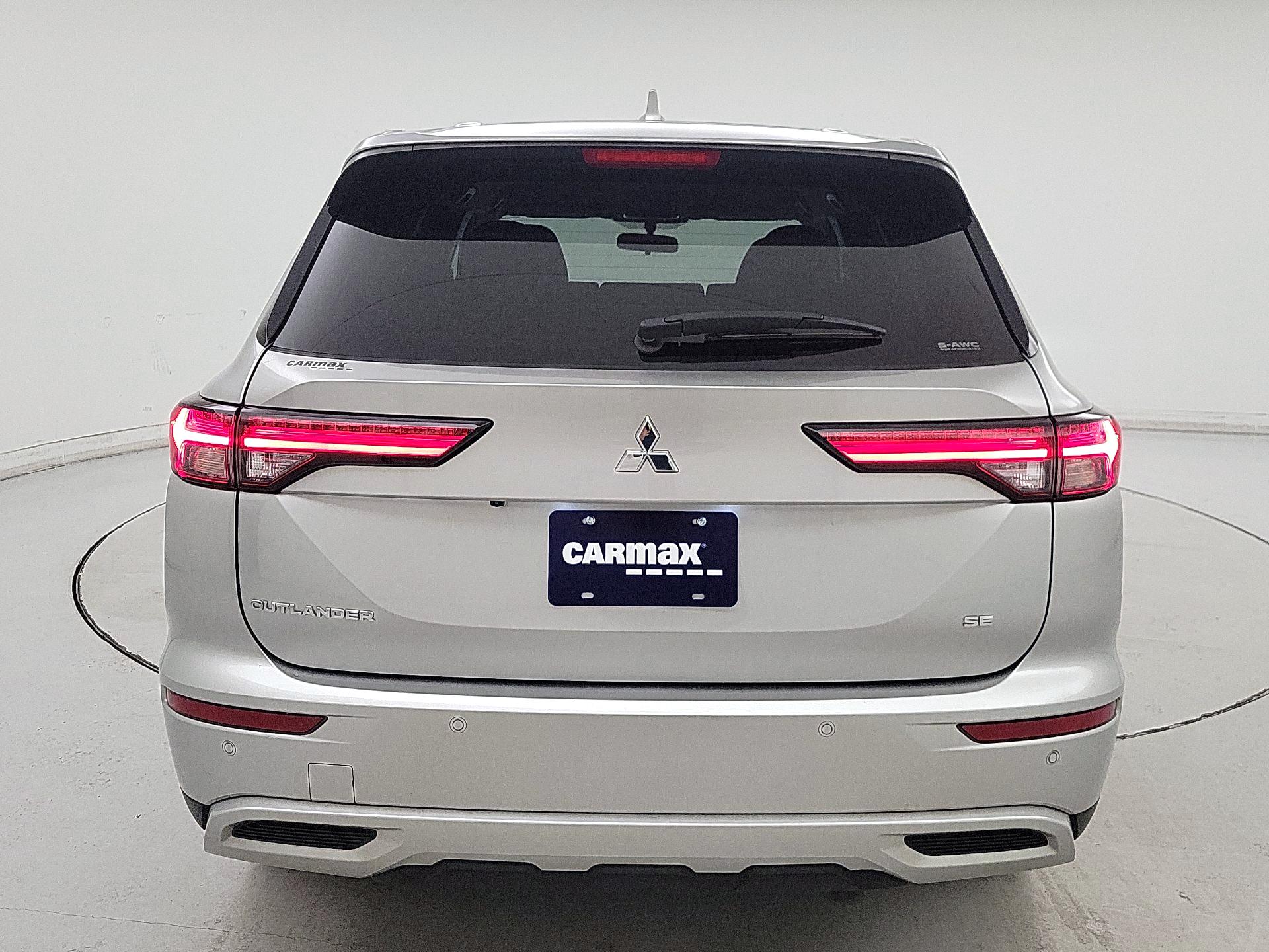 Thumbnail: 2024 Mitsubishi Outlander - 6