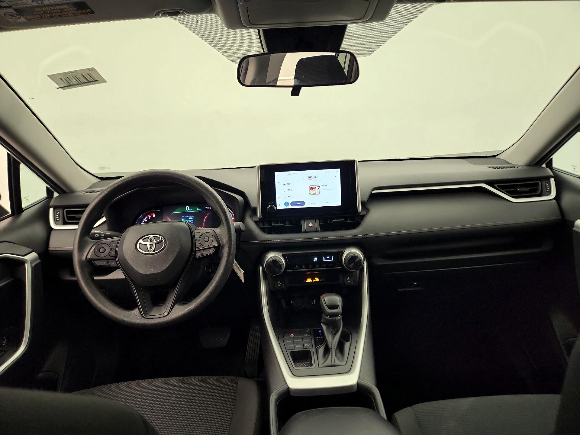 Thumbnail: 2024 Toyota RAV4 - 9