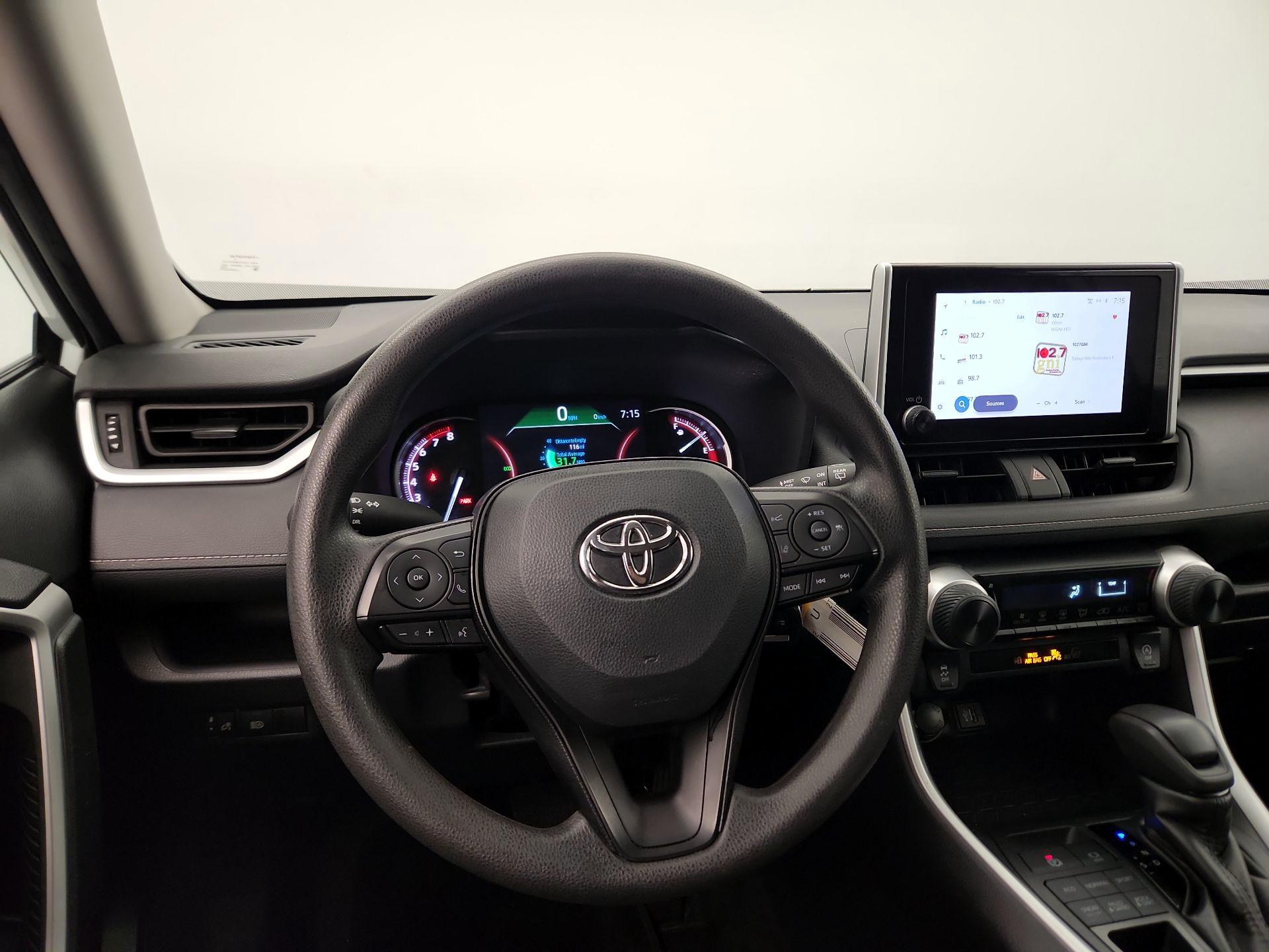 Thumbnail: 2024 Toyota RAV4 - 10