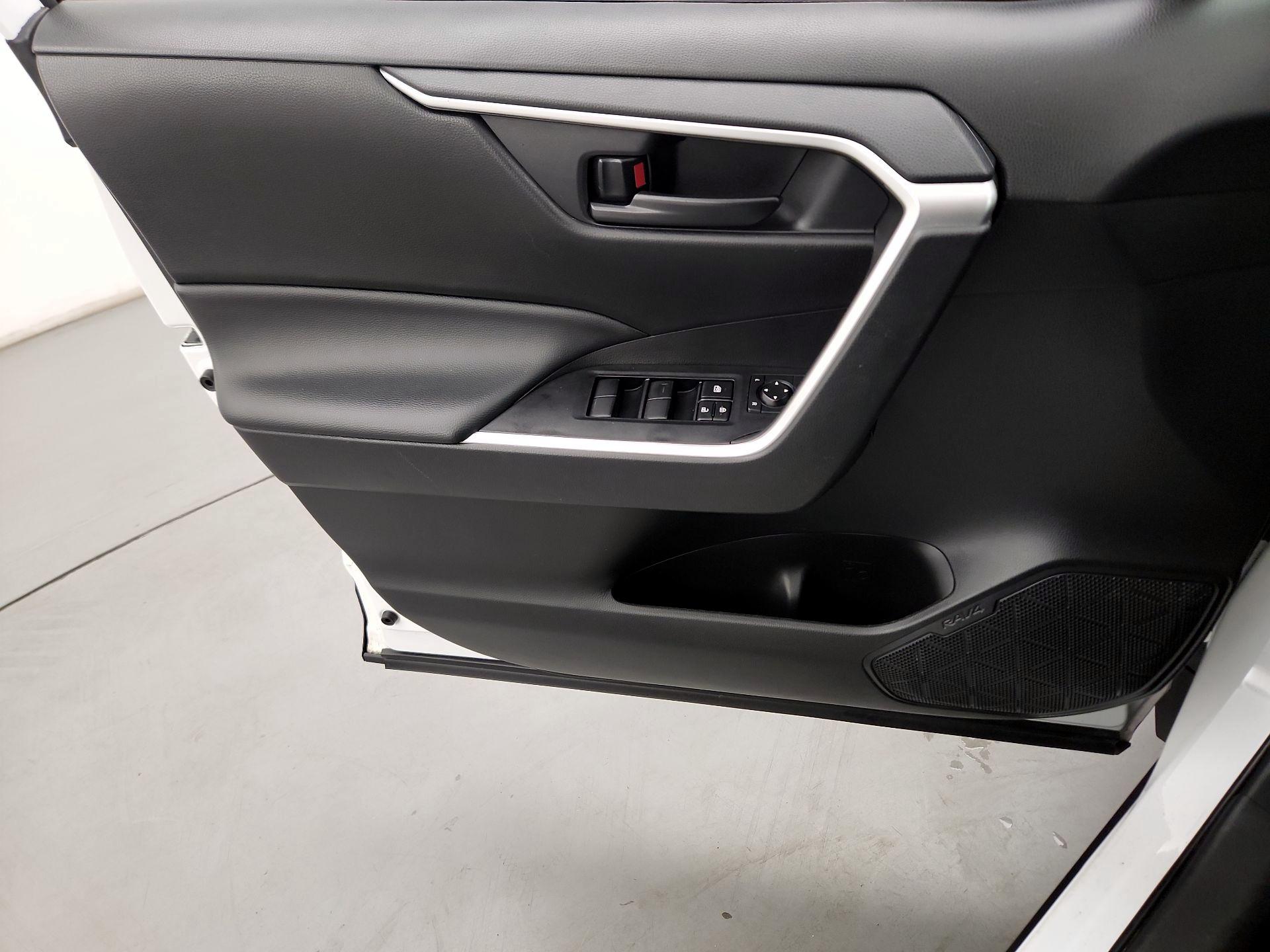 Thumbnail: 2024 Toyota RAV4 - 12