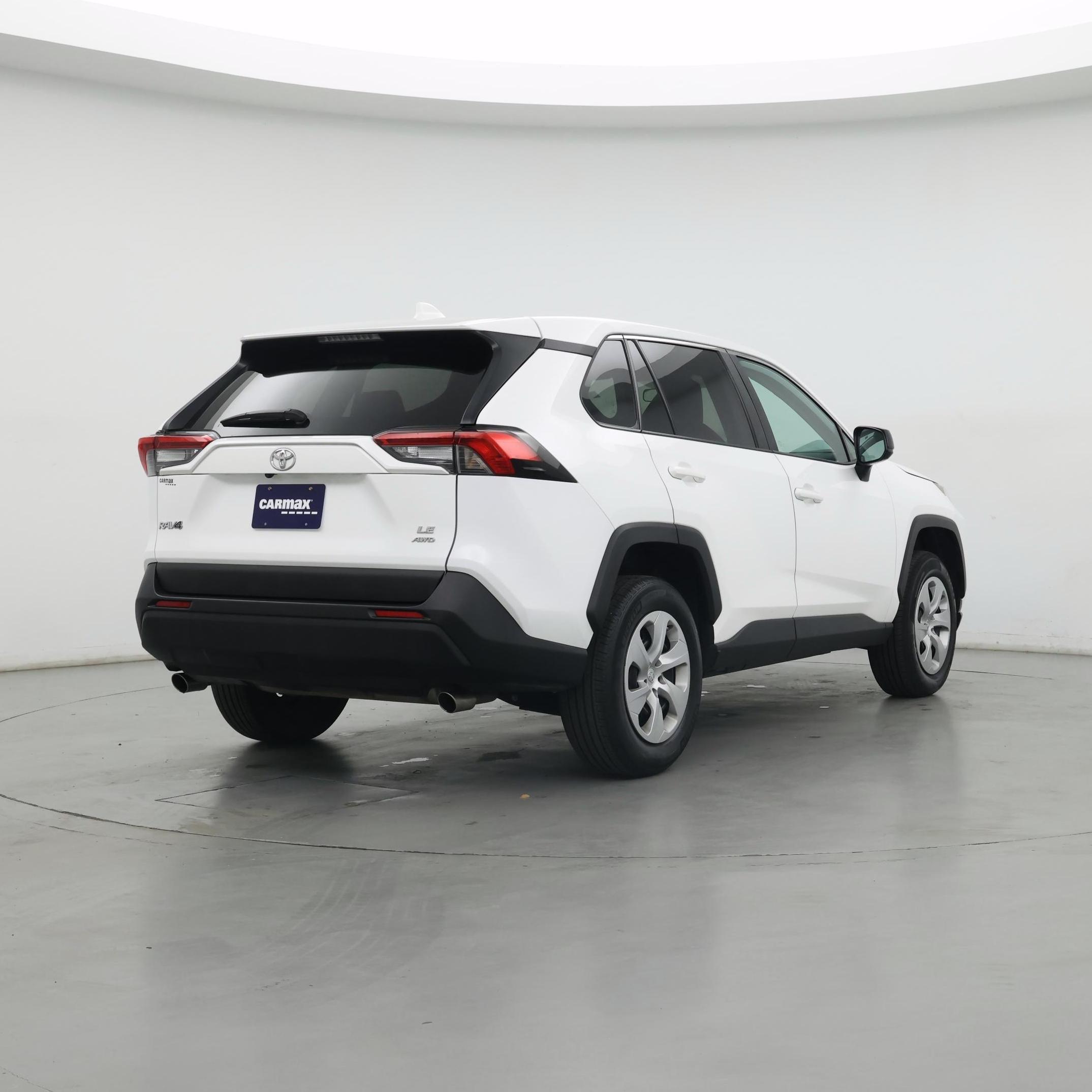 Thumbnail: 2024 Toyota RAV4 - 8