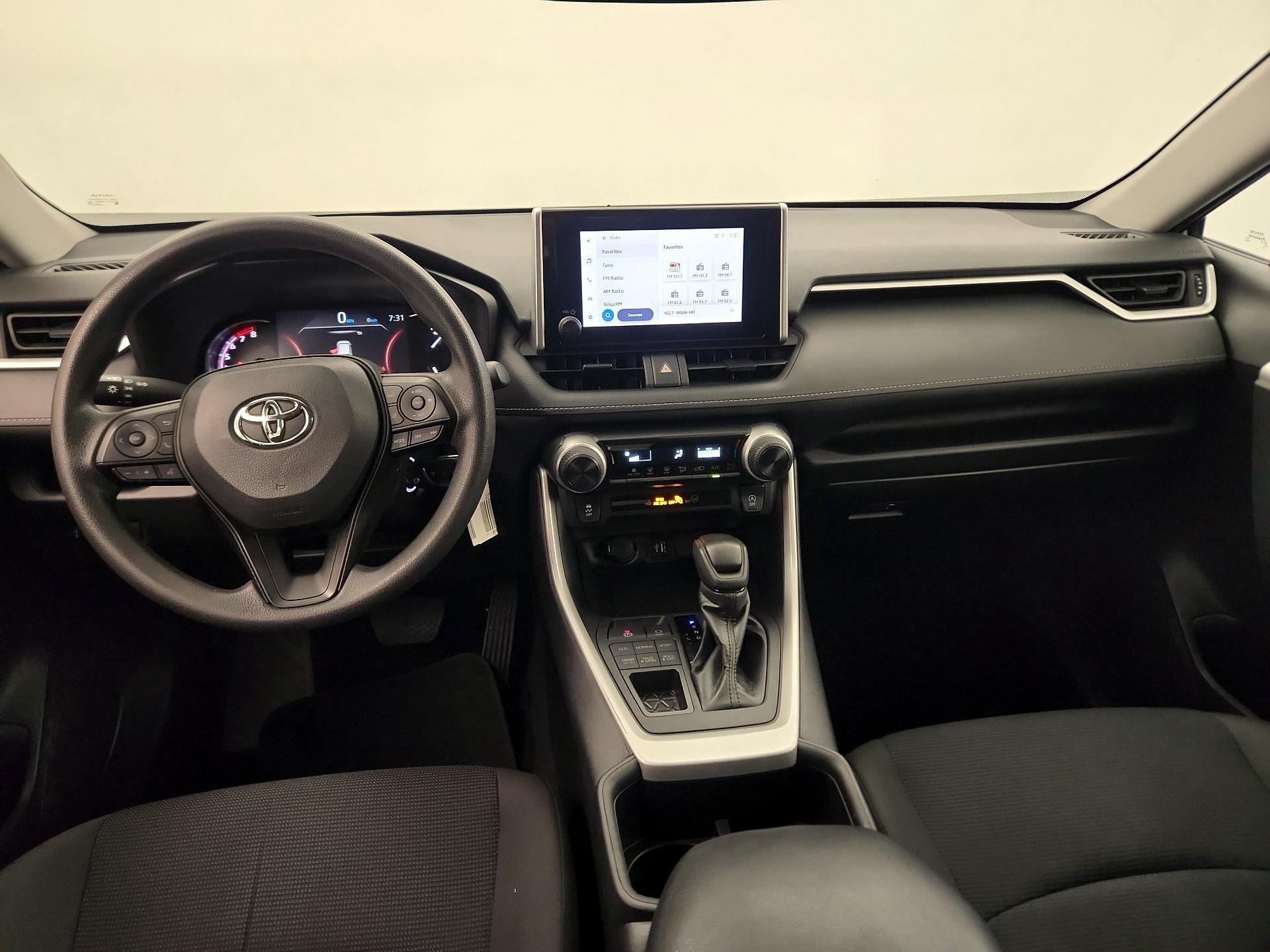 Thumbnail: 2024 Toyota RAV4 - 9