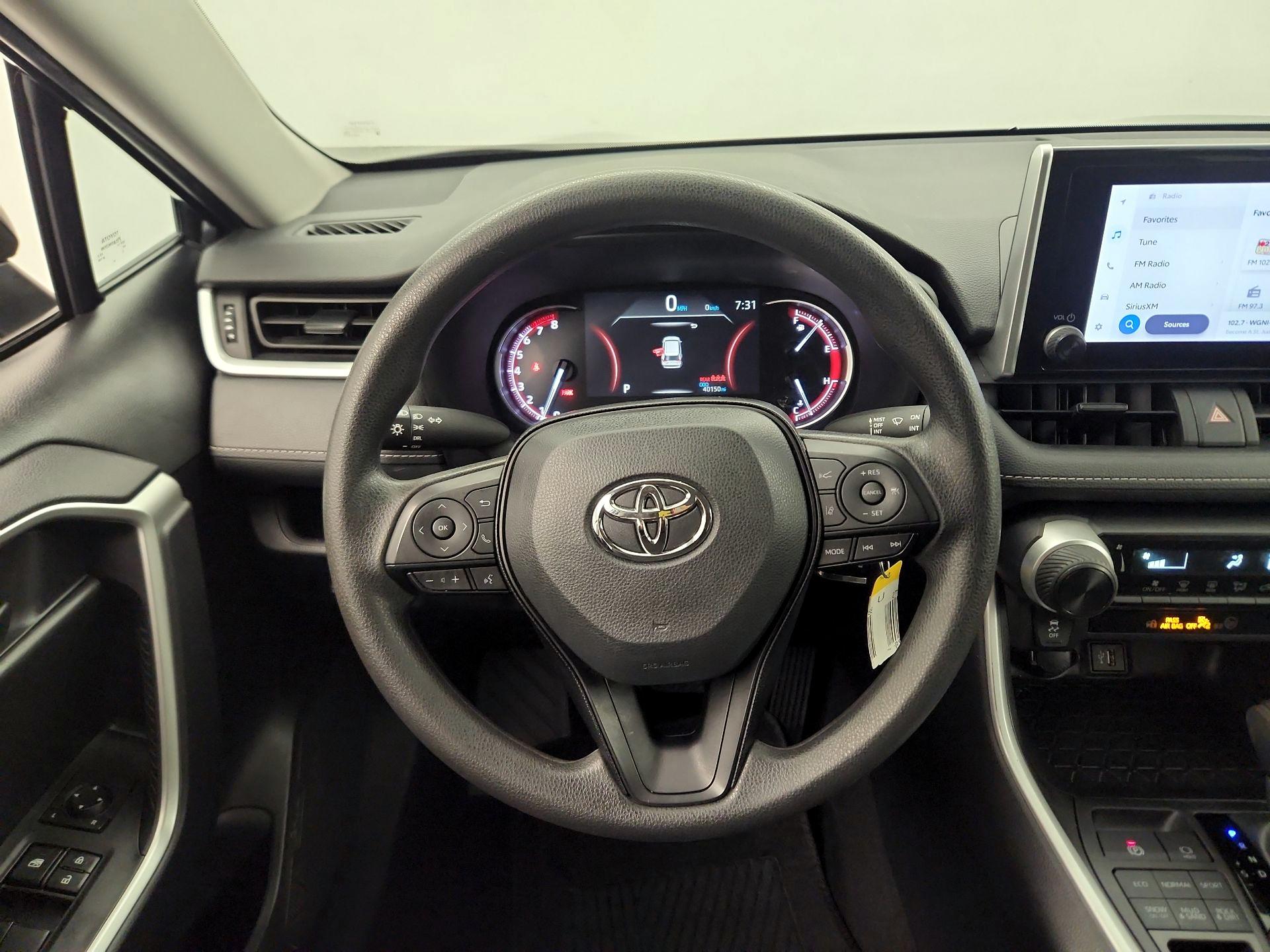 Thumbnail: 2024 Toyota RAV4 - 10