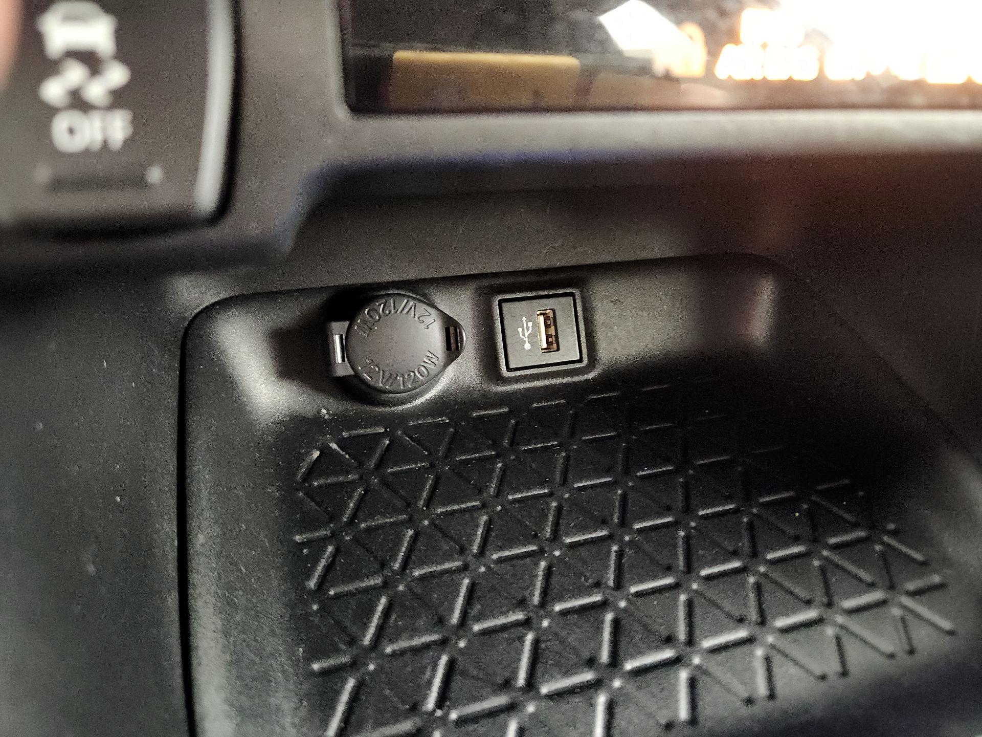 Thumbnail: 2024 Toyota RAV4 - 18