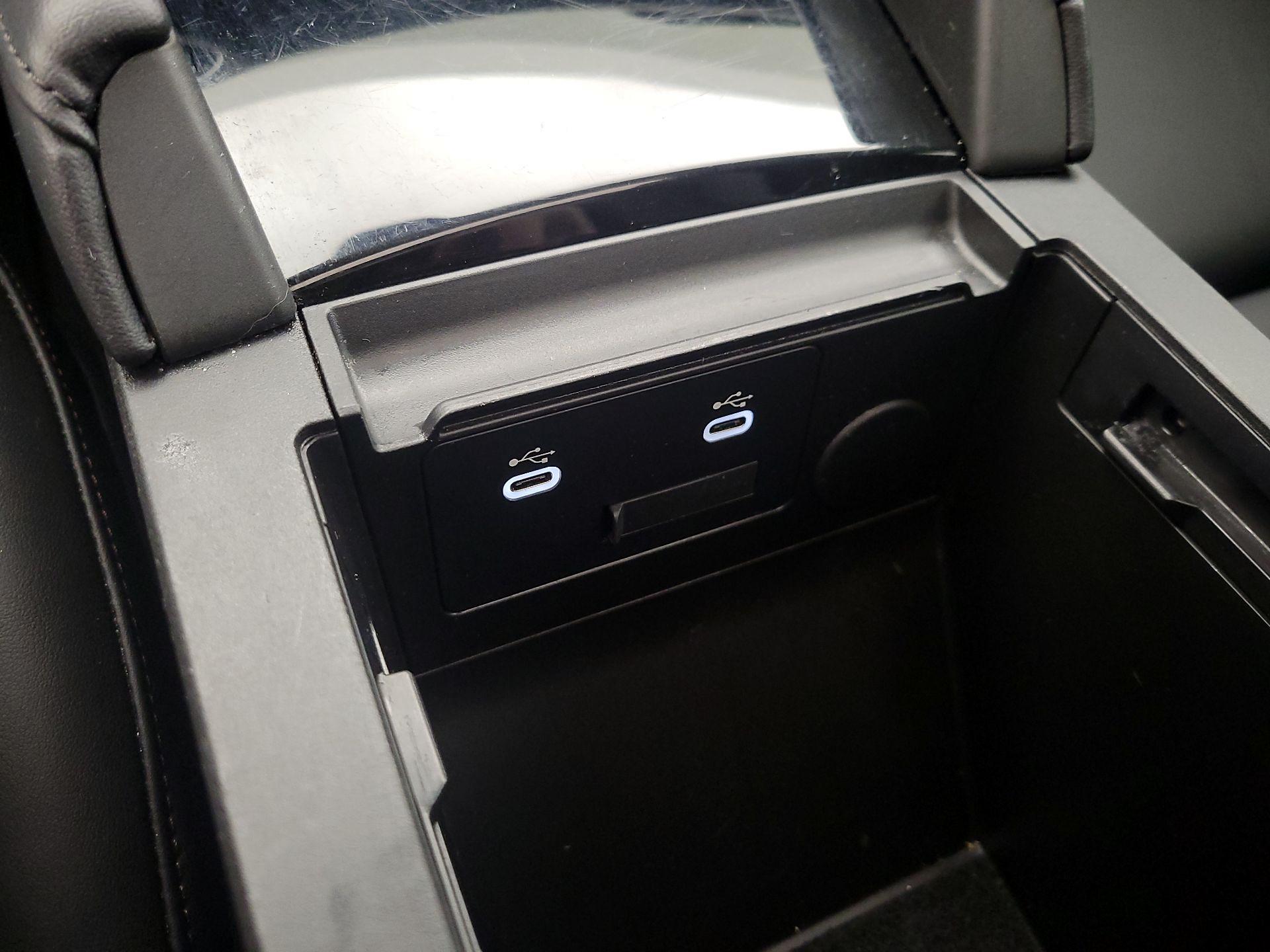 Thumbnail: 2025 Mazda Mazda3 - 18