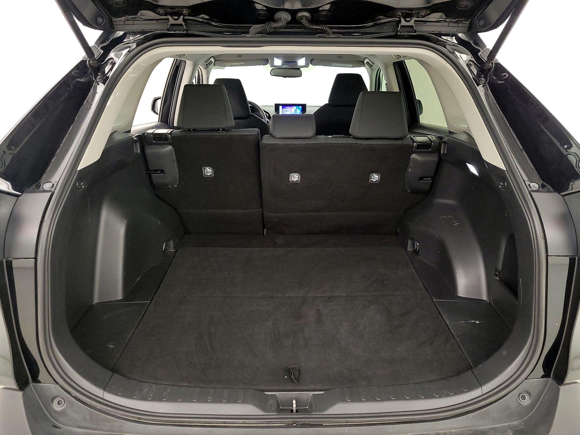 Thumbnail: 2024 Toyota RAV4 - 20