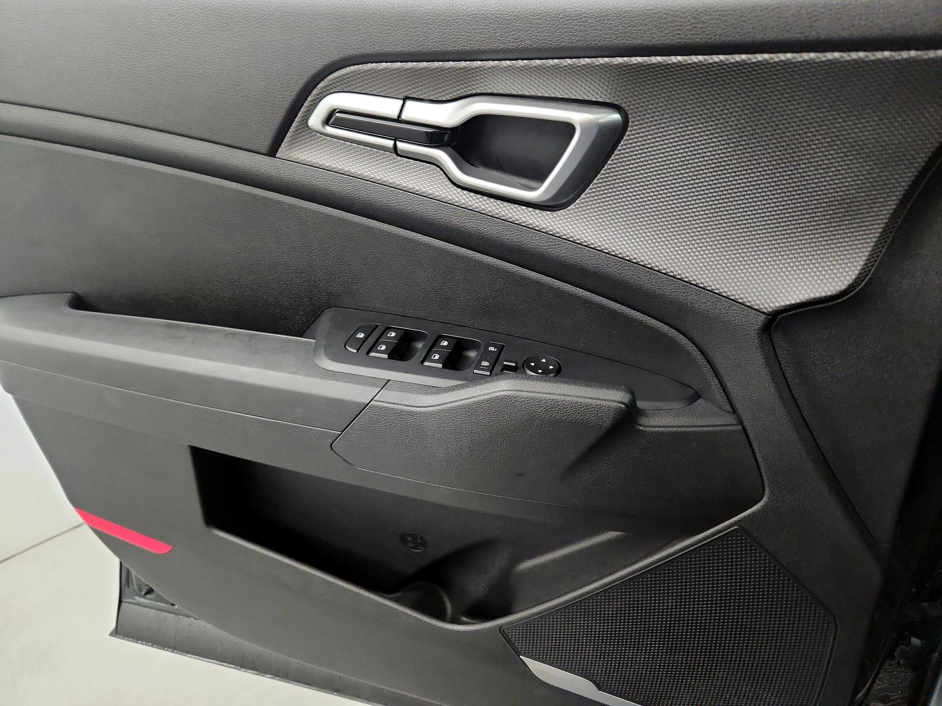 Thumbnail: 2024 Kia Sportage - 12