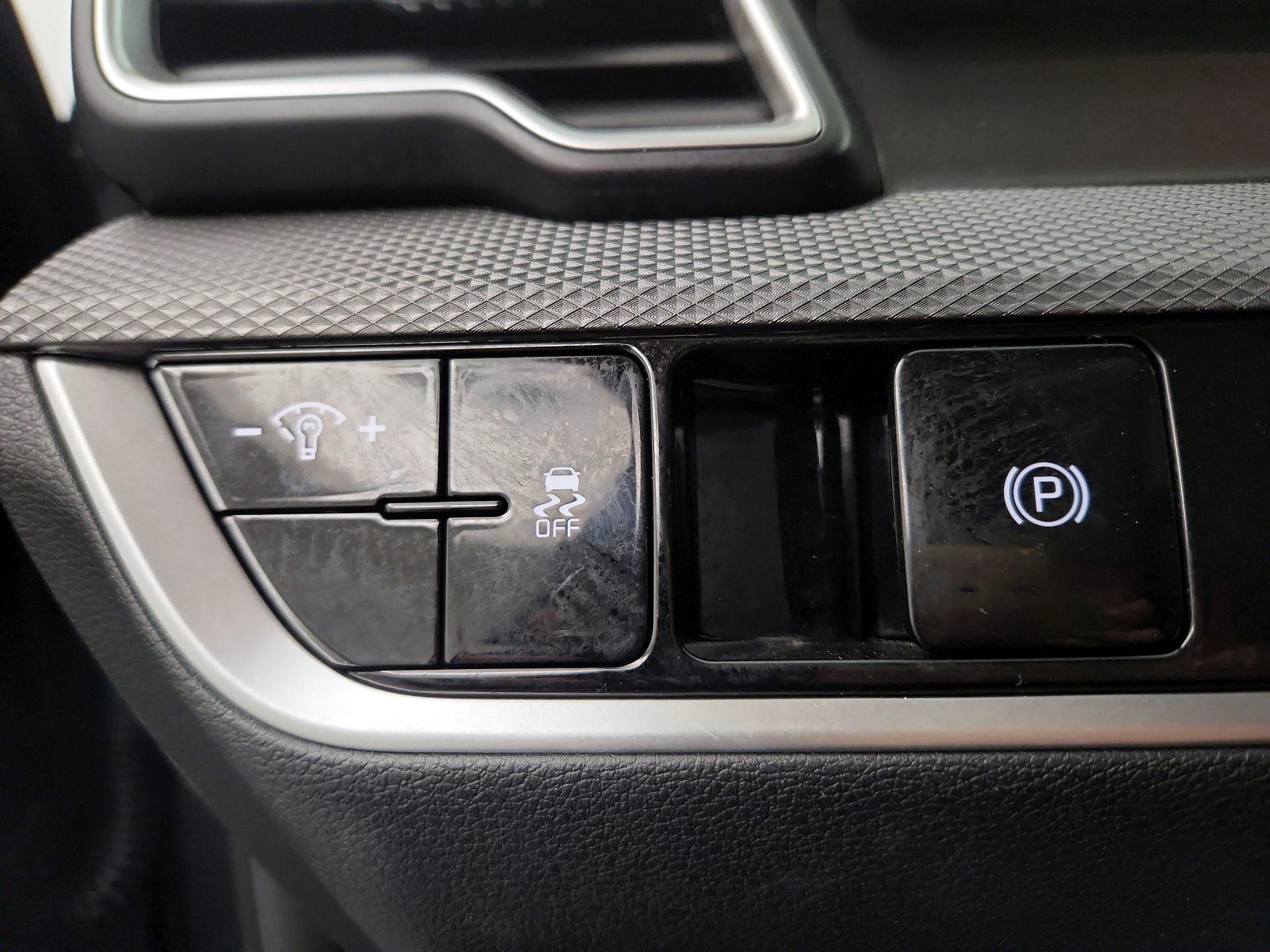 Thumbnail: 2024 Kia Sportage - 13