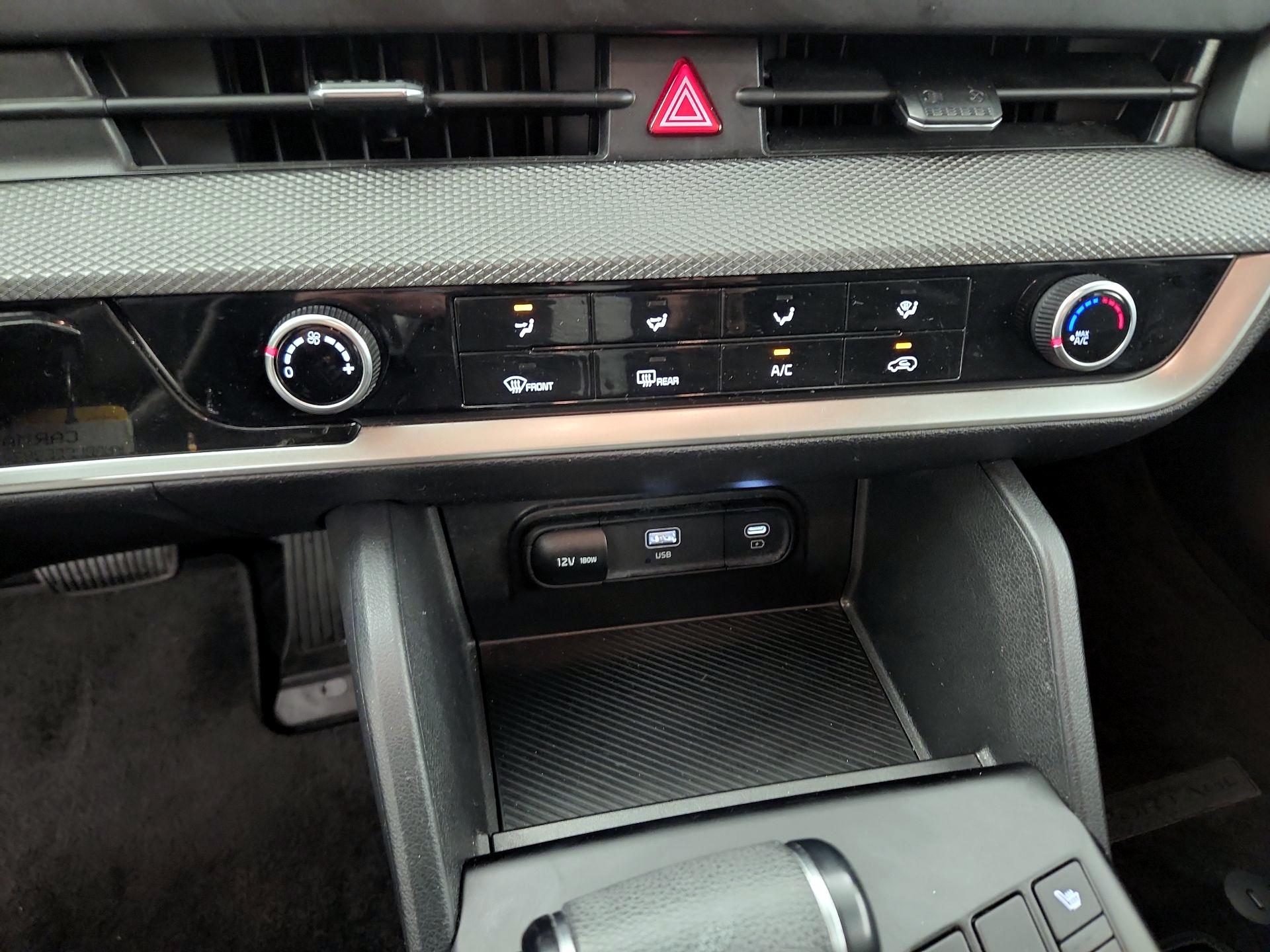 Thumbnail: 2024 Kia Sportage - 16