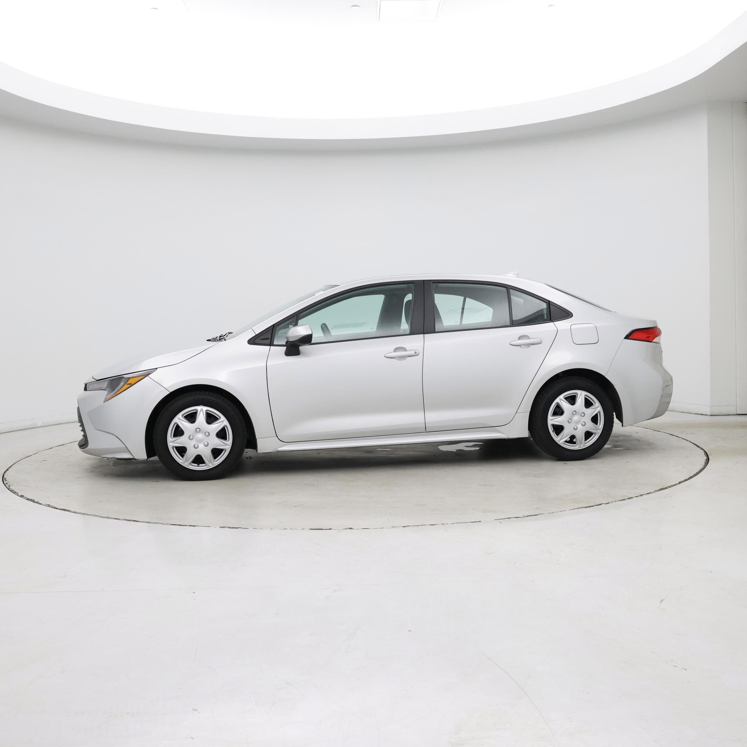 Thumbnail: 2024 Toyota Corolla - 3