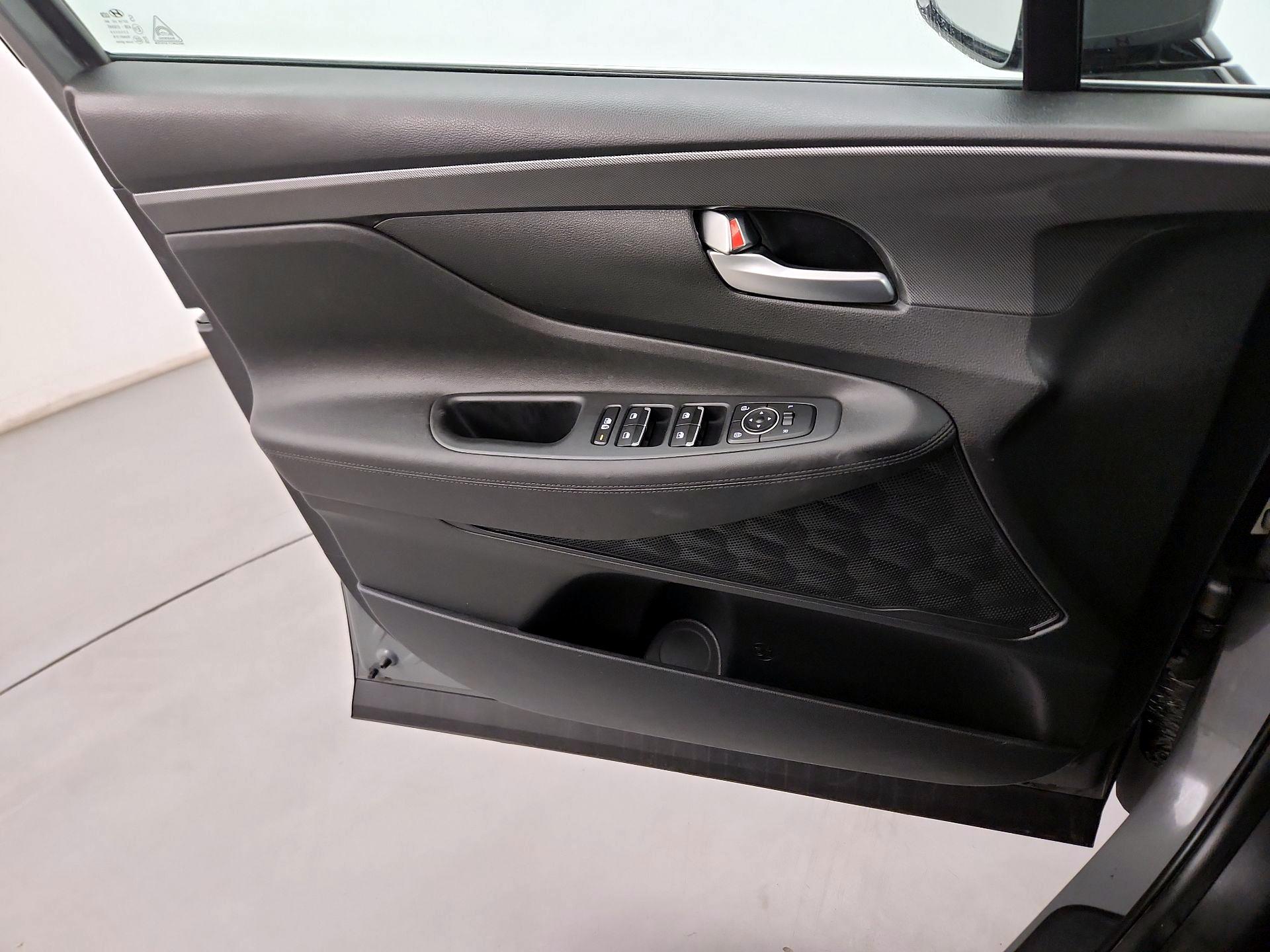 Thumbnail: 2023 Hyundai Santa Fe - 12