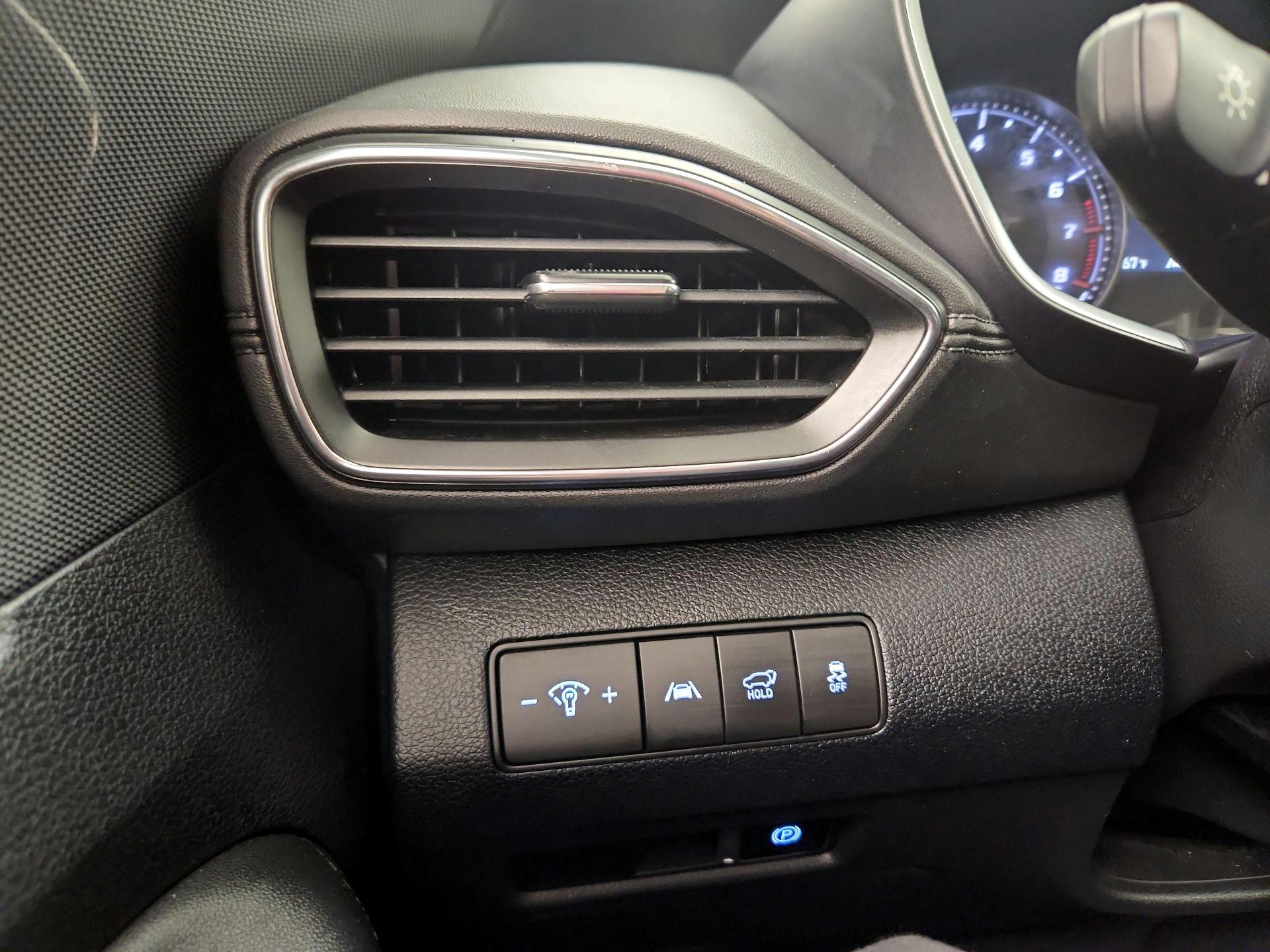 Thumbnail: 2023 Hyundai Santa Fe - 13