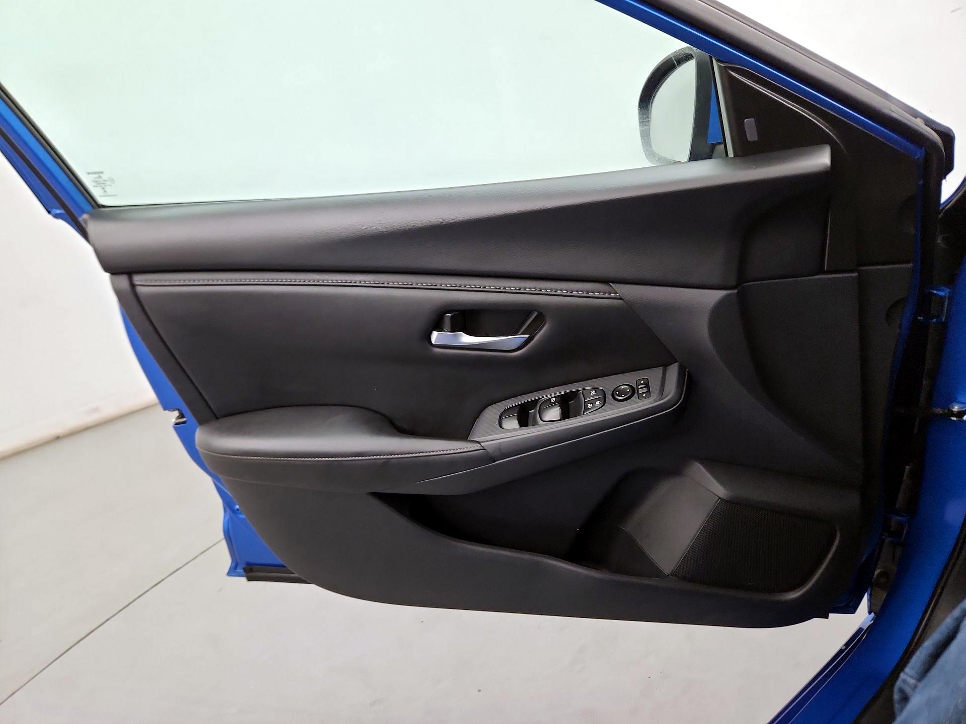 Thumbnail: 2025 Nissan Sentra - 10