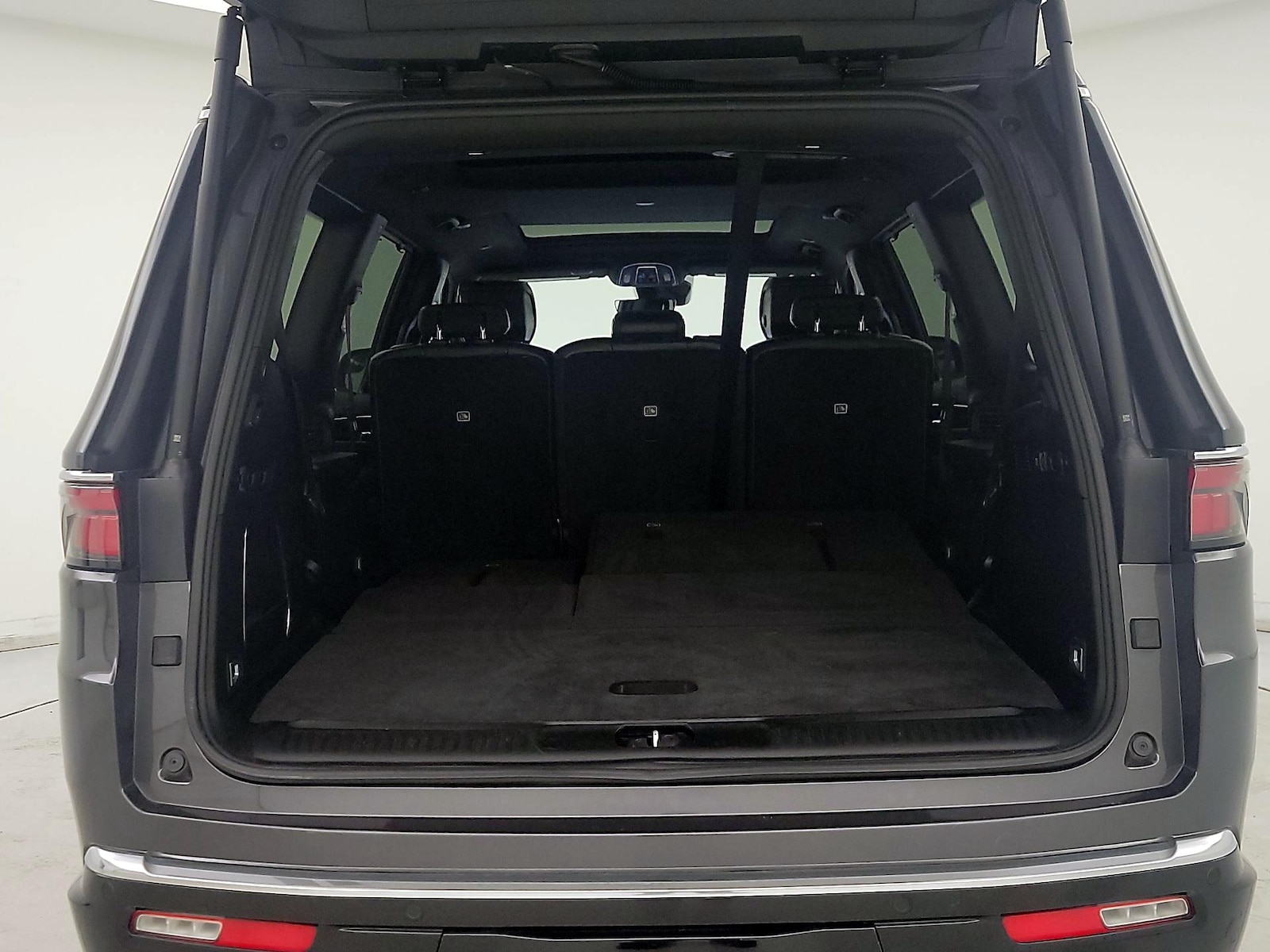 2022 Jeep Wagoneer Series I - Photo 25