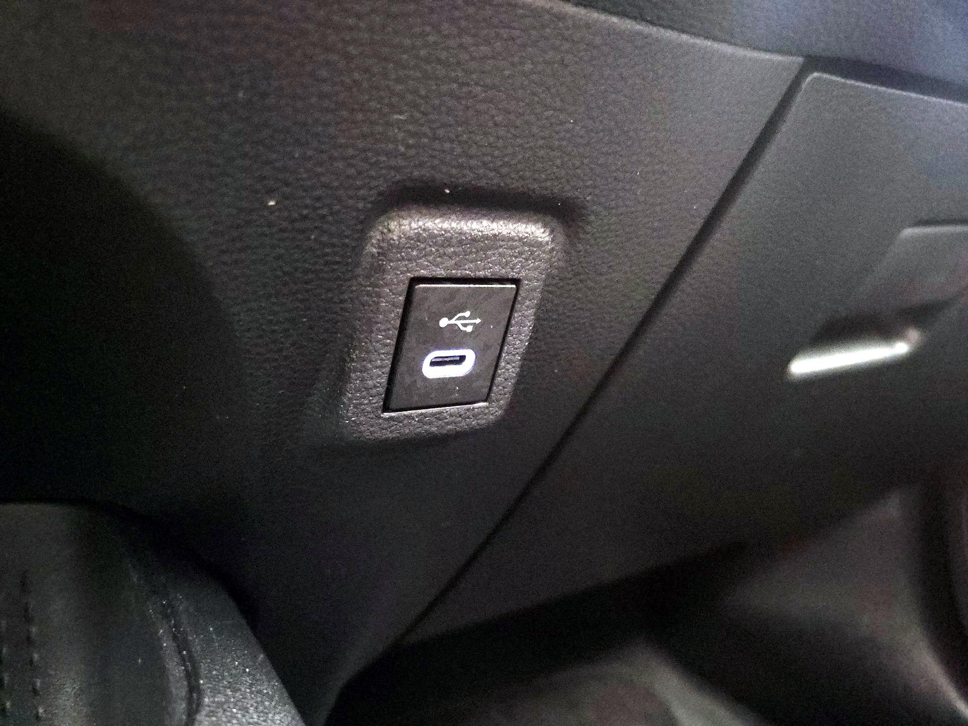 Thumbnail: 2024 Toyota Corolla - 18