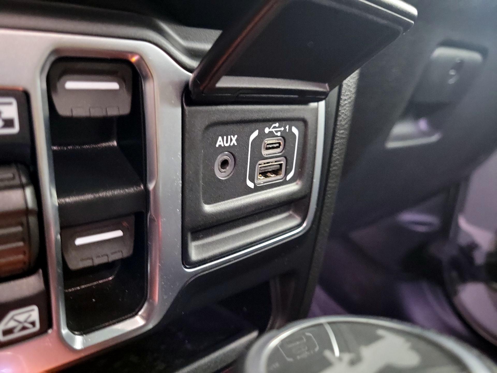 Thumbnail: 2023 Jeep Wrangler - 17