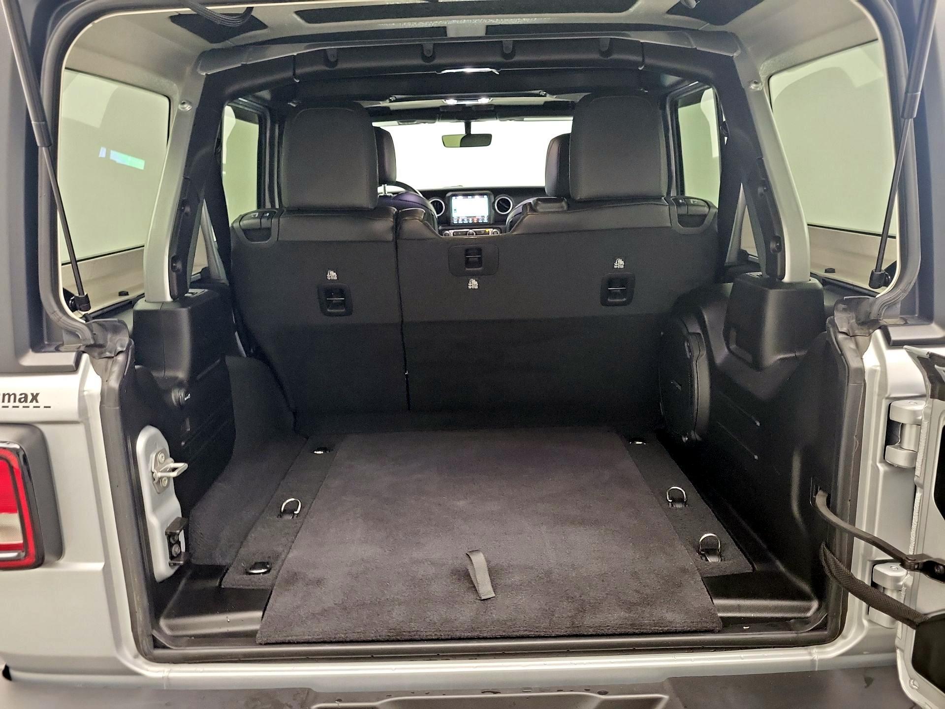 Thumbnail: 2023 Jeep Wrangler - 20