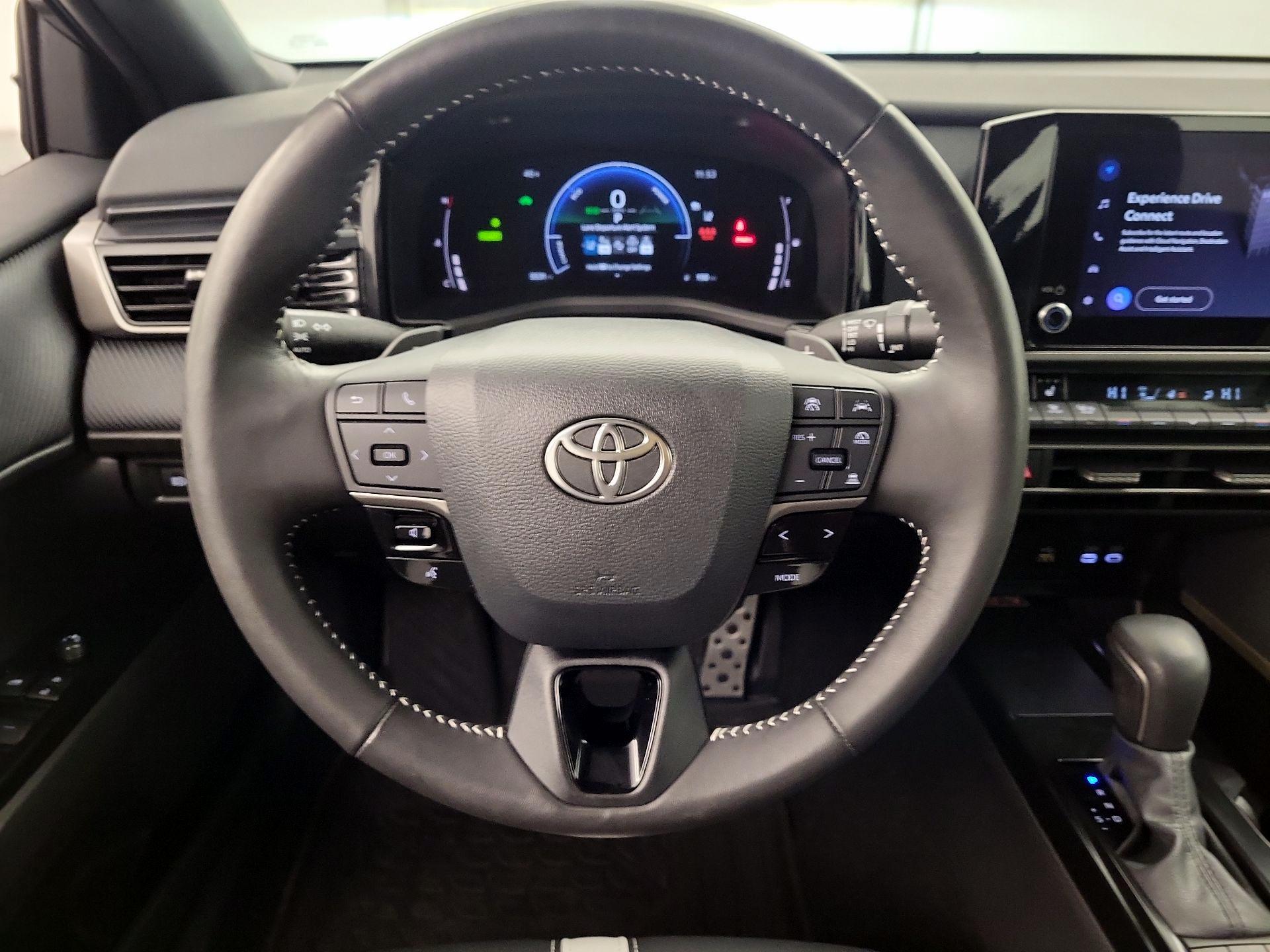 Thumbnail: 2025 Toyota Camry - 10