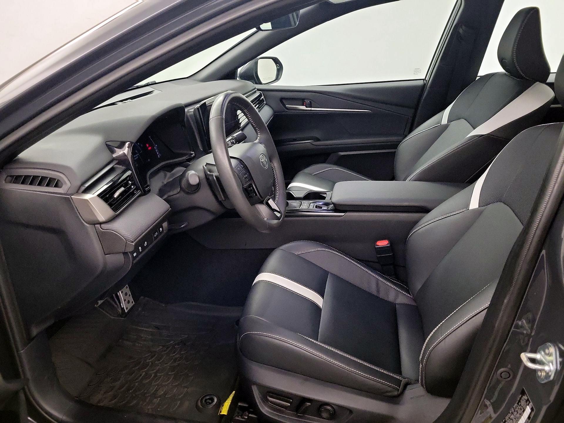 Thumbnail: 2025 Toyota Camry - 11