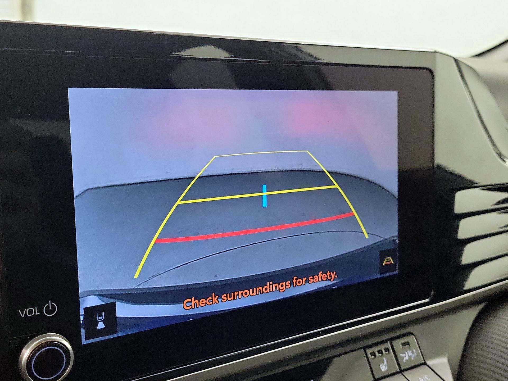 Thumbnail: 2025 Toyota Camry - 14