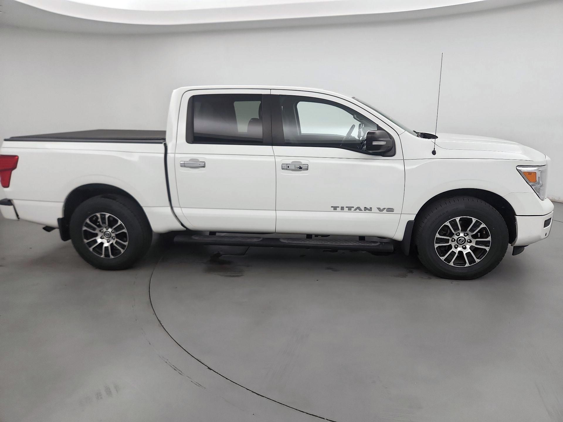 Thumbnail: 2020 Nissan Titan - 4