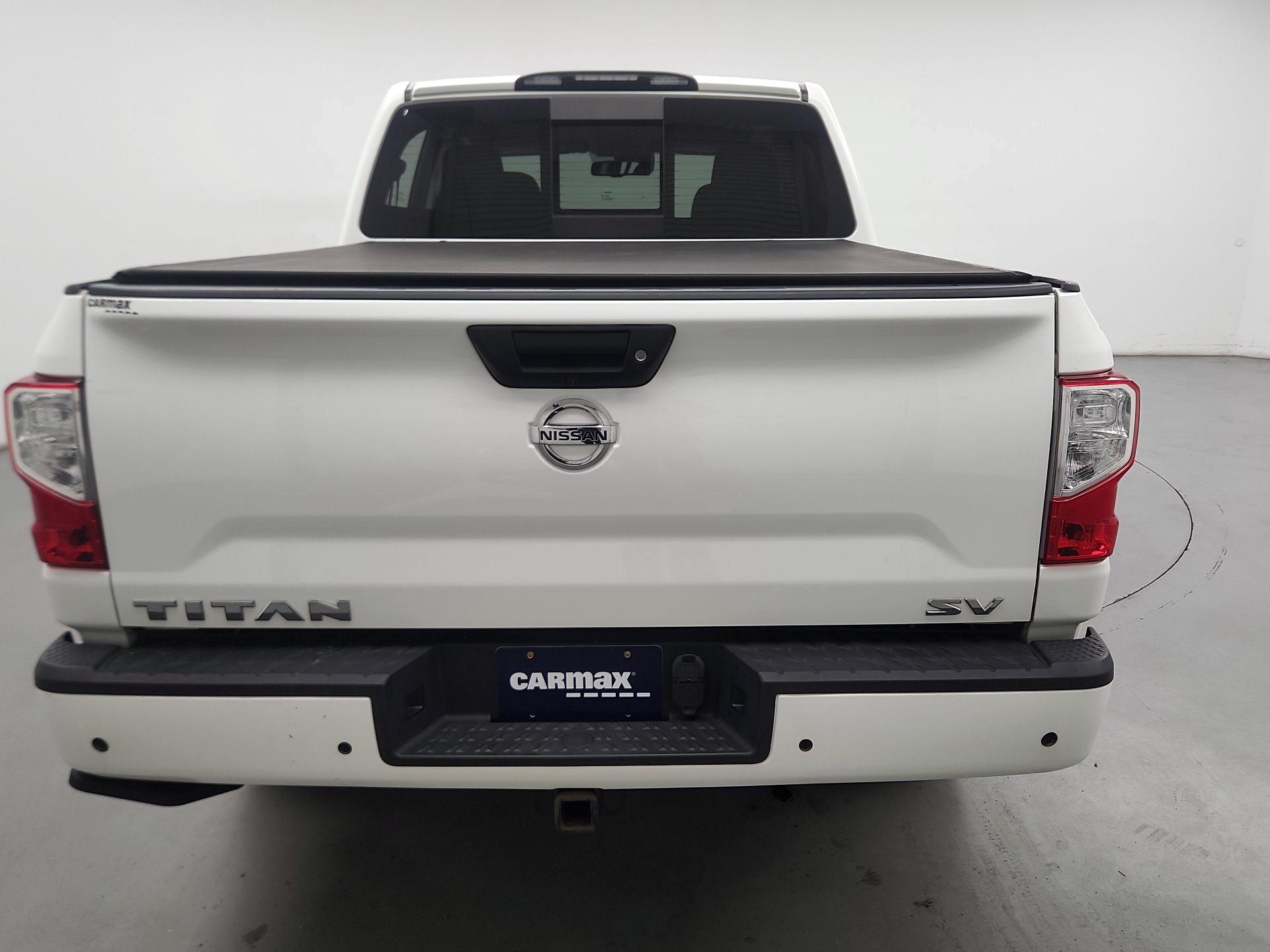 Thumbnail: 2020 Nissan Titan - 6