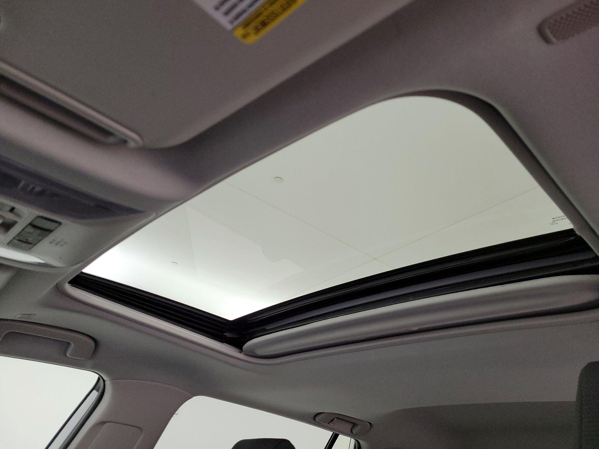 Thumbnail: 2024 Toyota RAV4 - 19